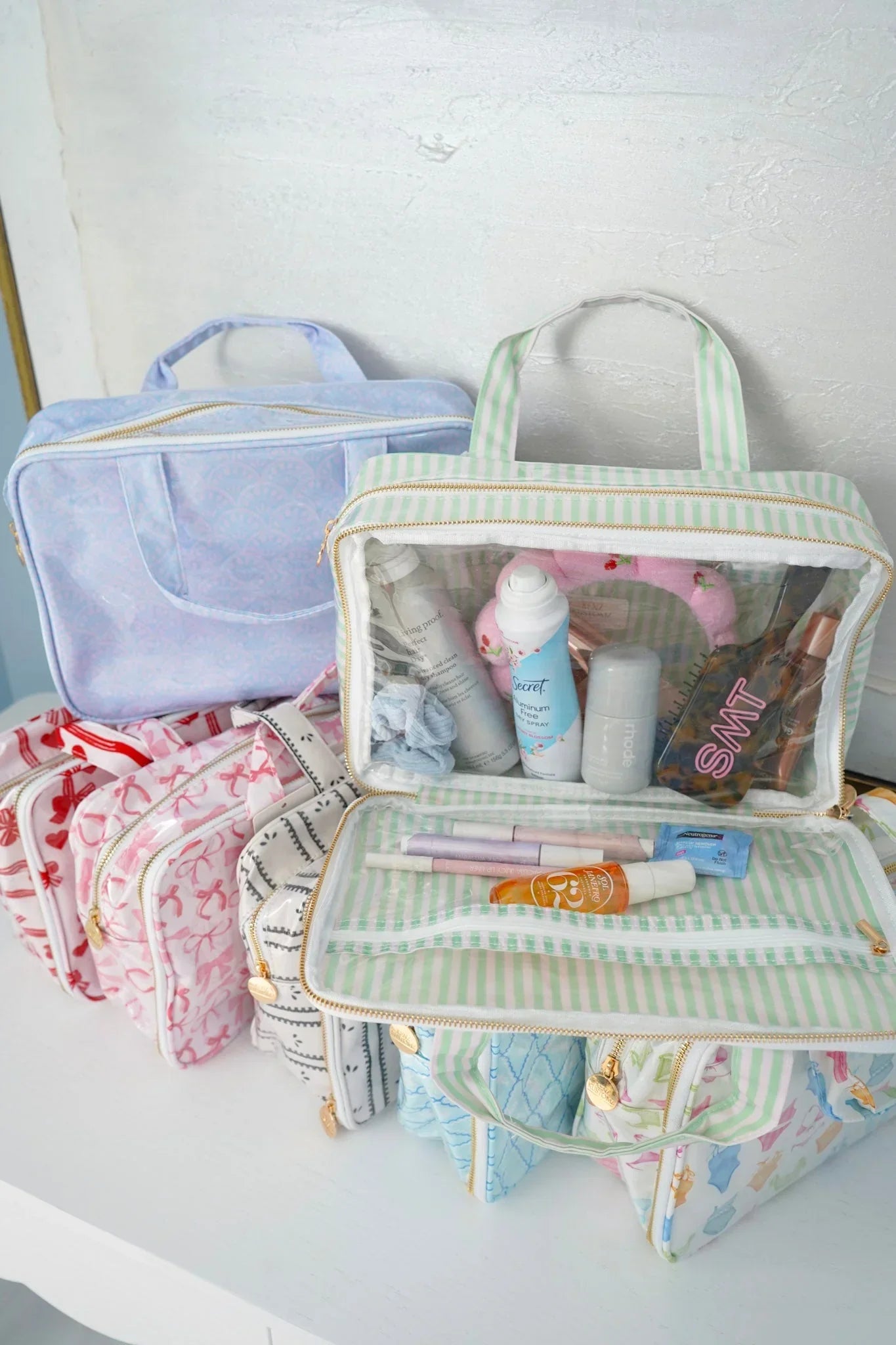 KenzKustomz Clear Coat Toiletry Case