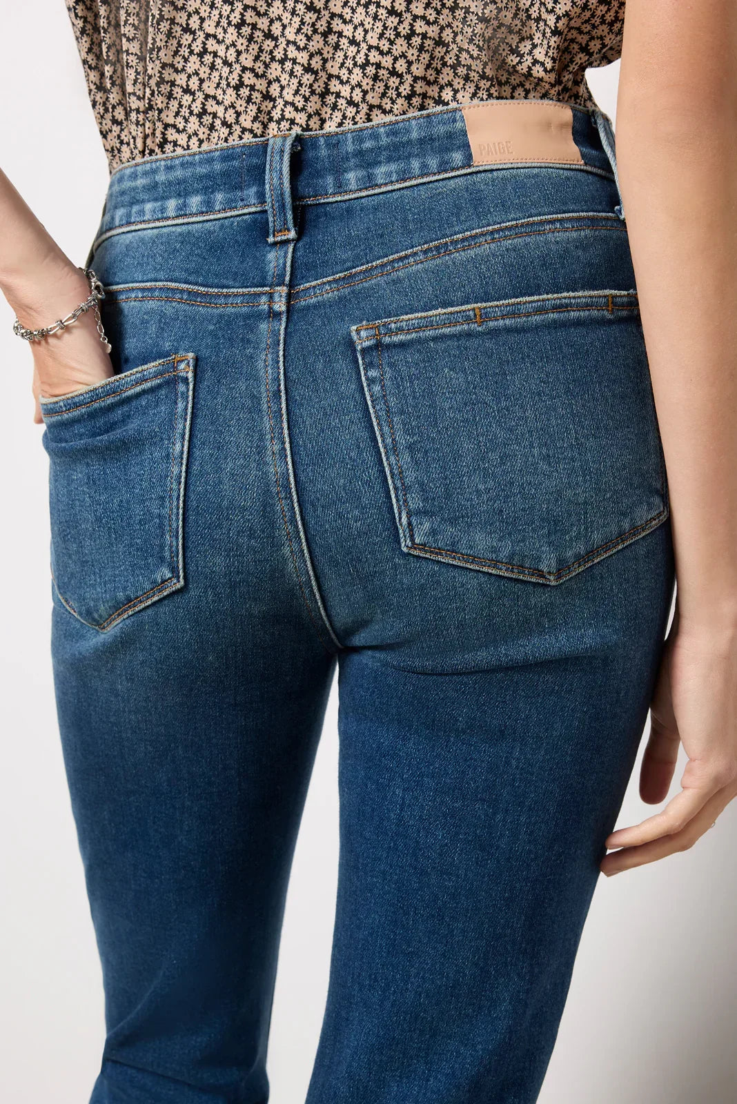 Laurel Canyon w Forward Panel Bootcut Jean