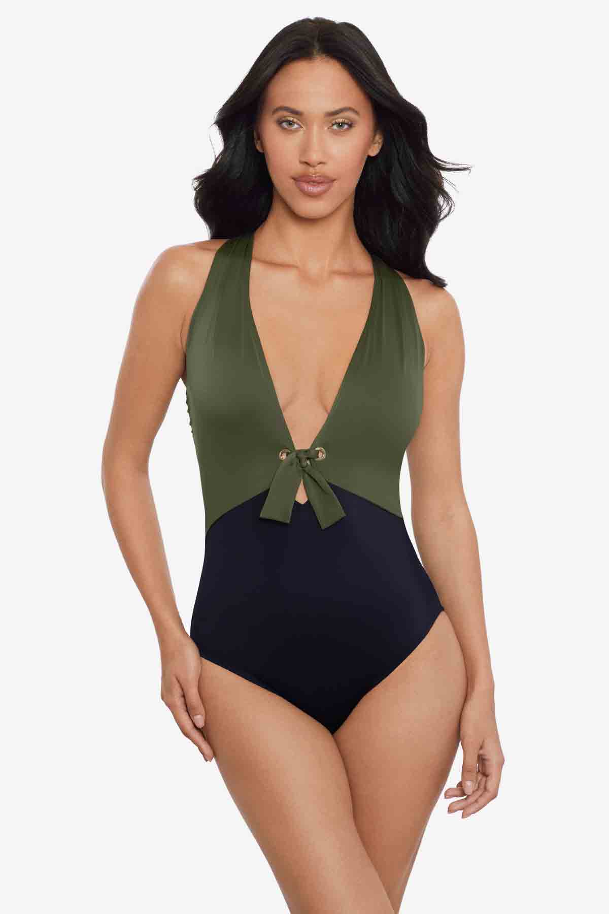 Halle One Piece in Juxtapose