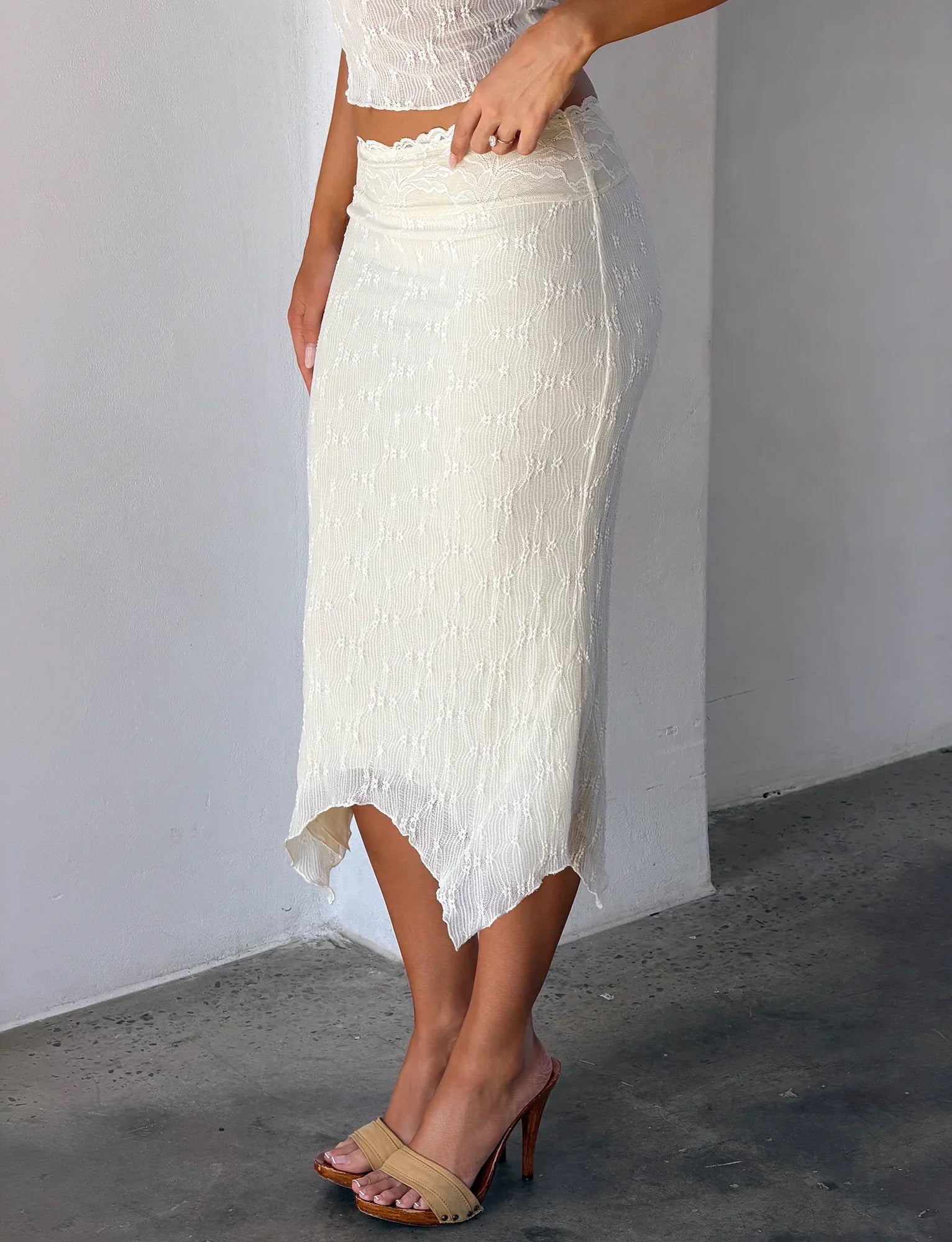 KATERINA MIDI SKIRT CREAM