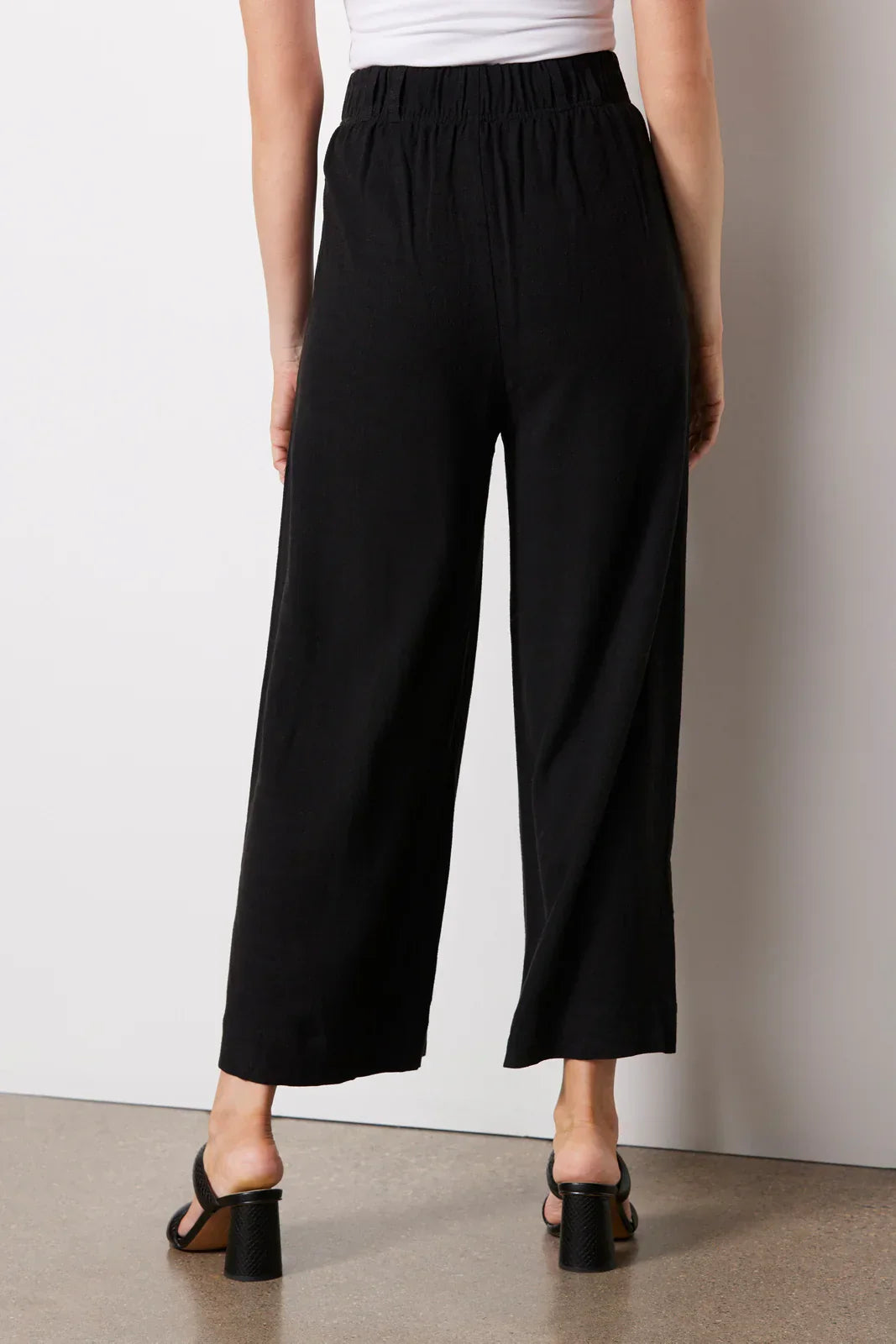 Farah Pant