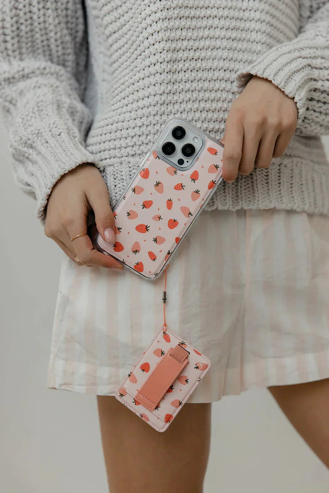 Walli Cases Berry Bliss Magnetic Case and Wallet