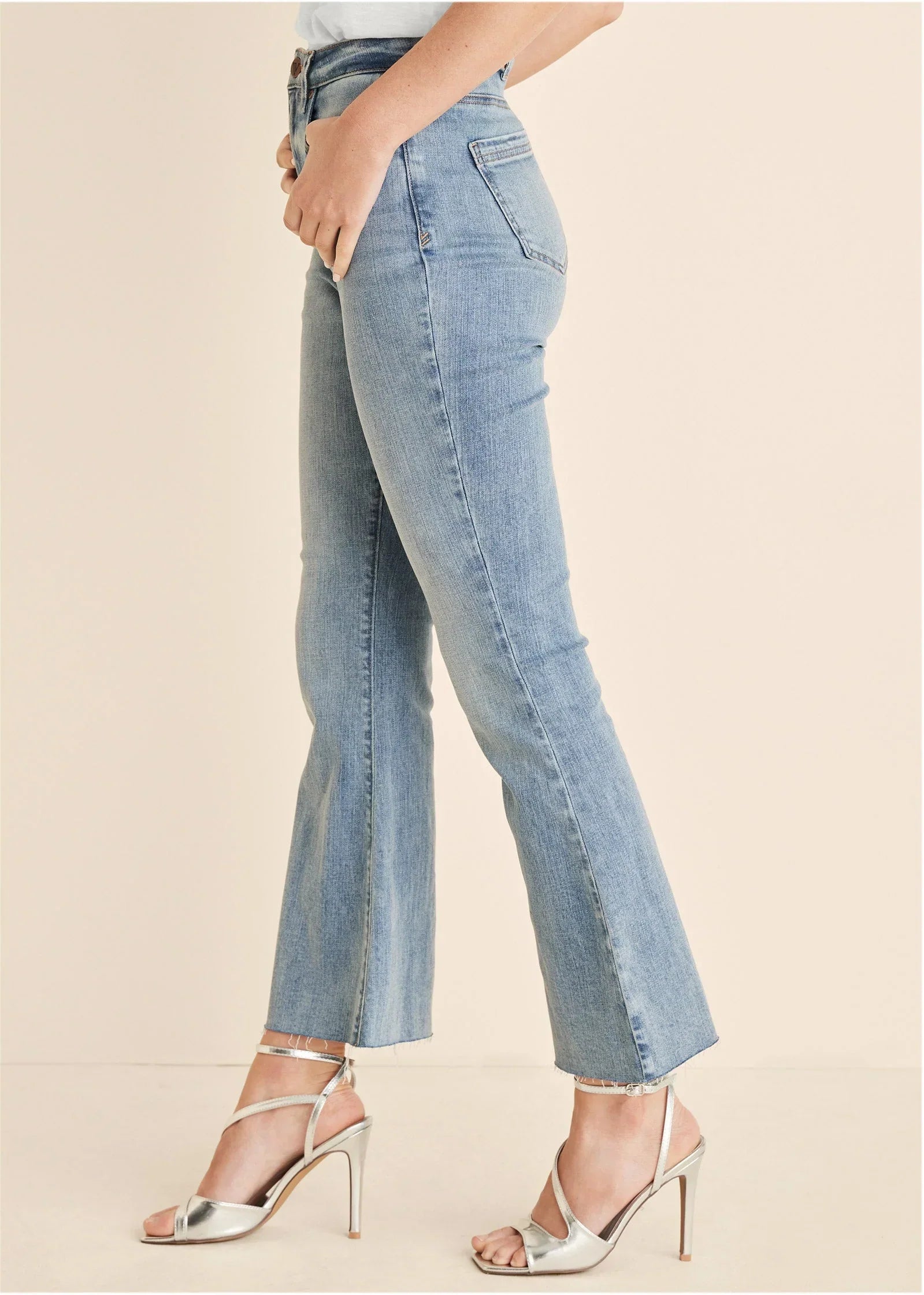 Brigitte Kick Flare Jeans Light Wash