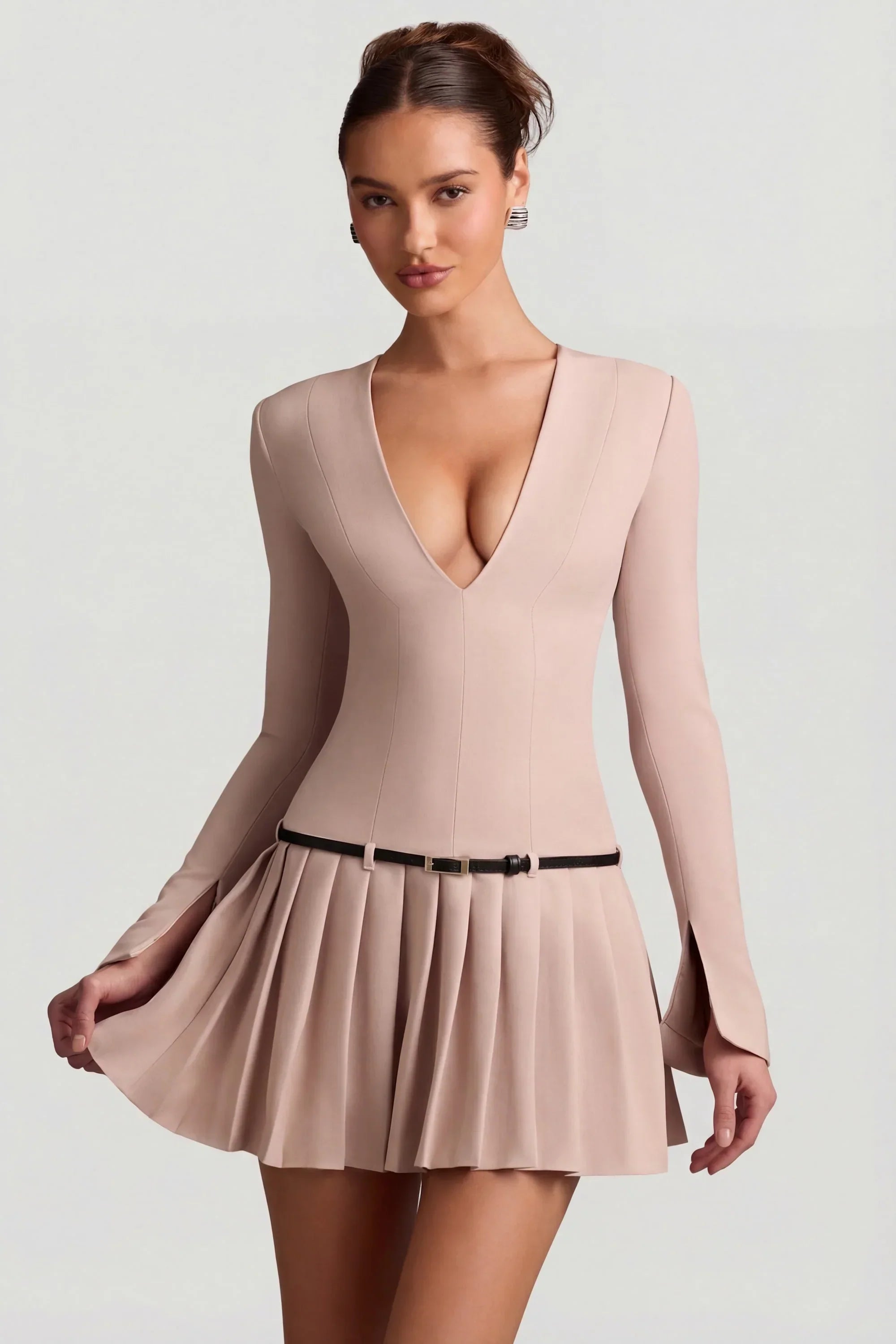 Long Sleeve Pleated Mini Dress in Mushroom