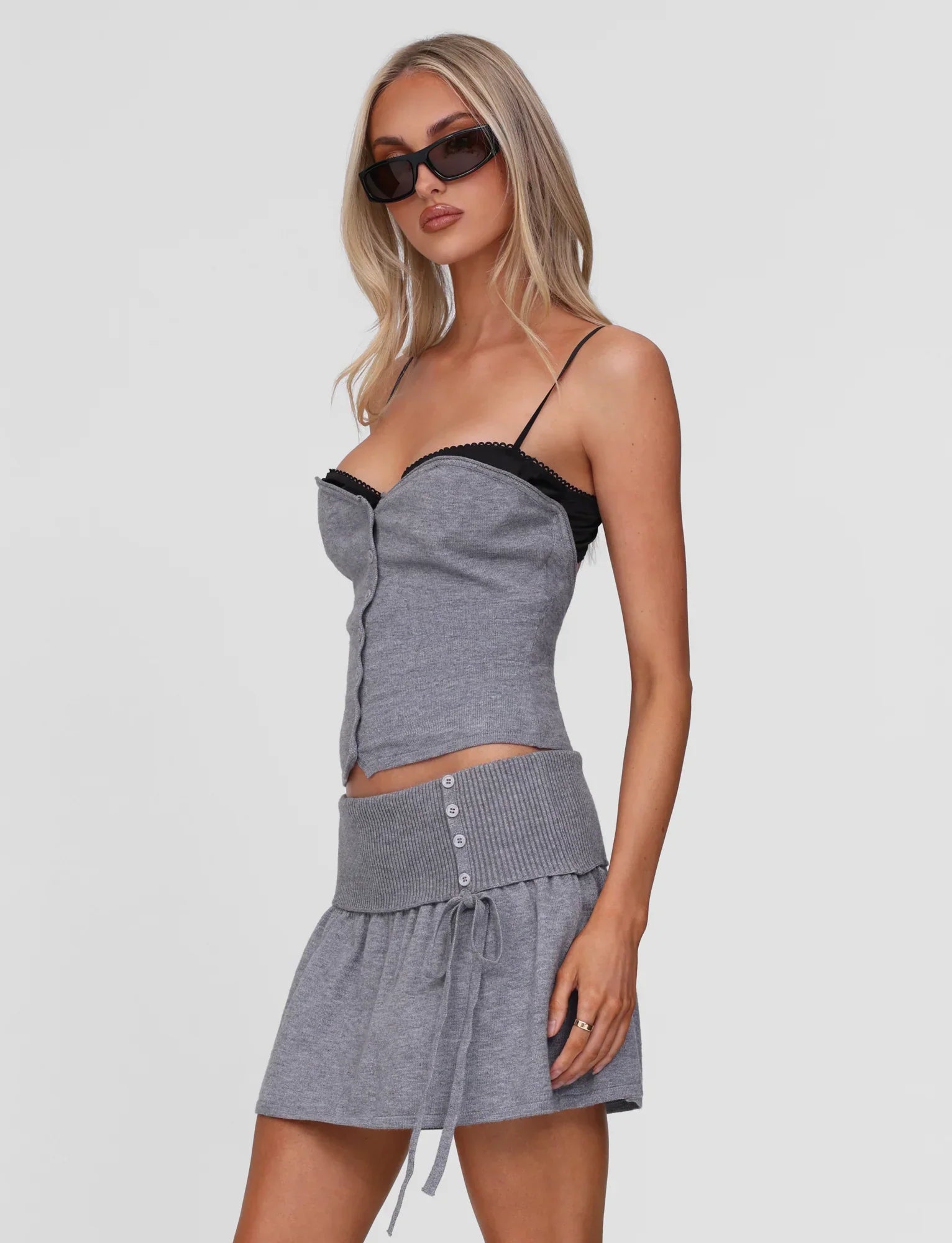 ROWENA TOP GREY