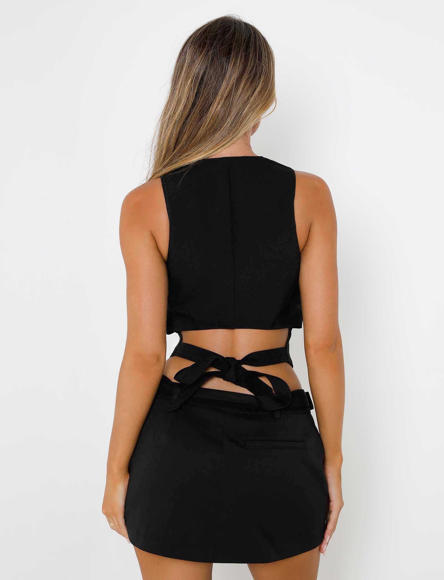 NADINE SKORT BLACK