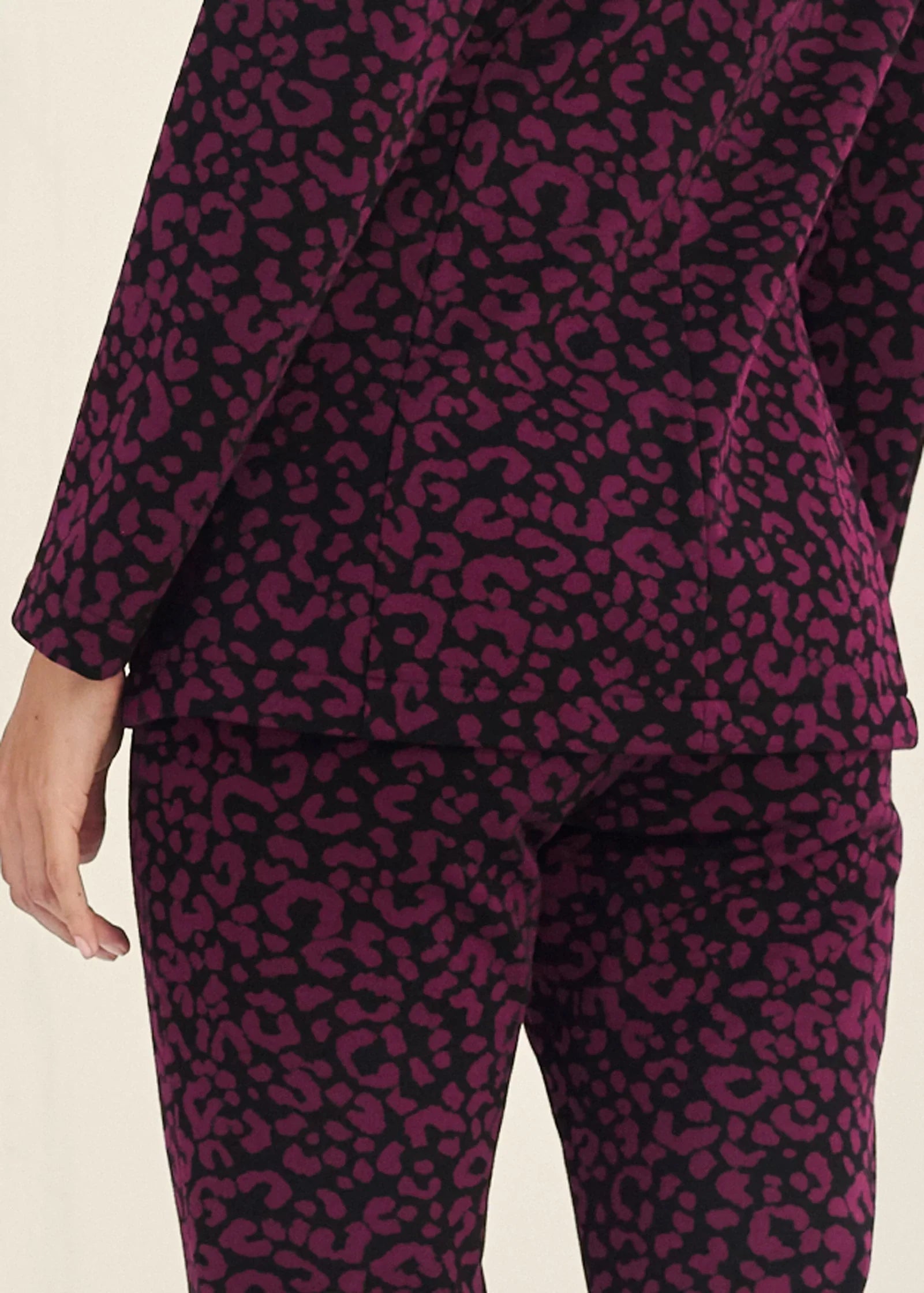 Leopard Kick Flare Suit Set Wine