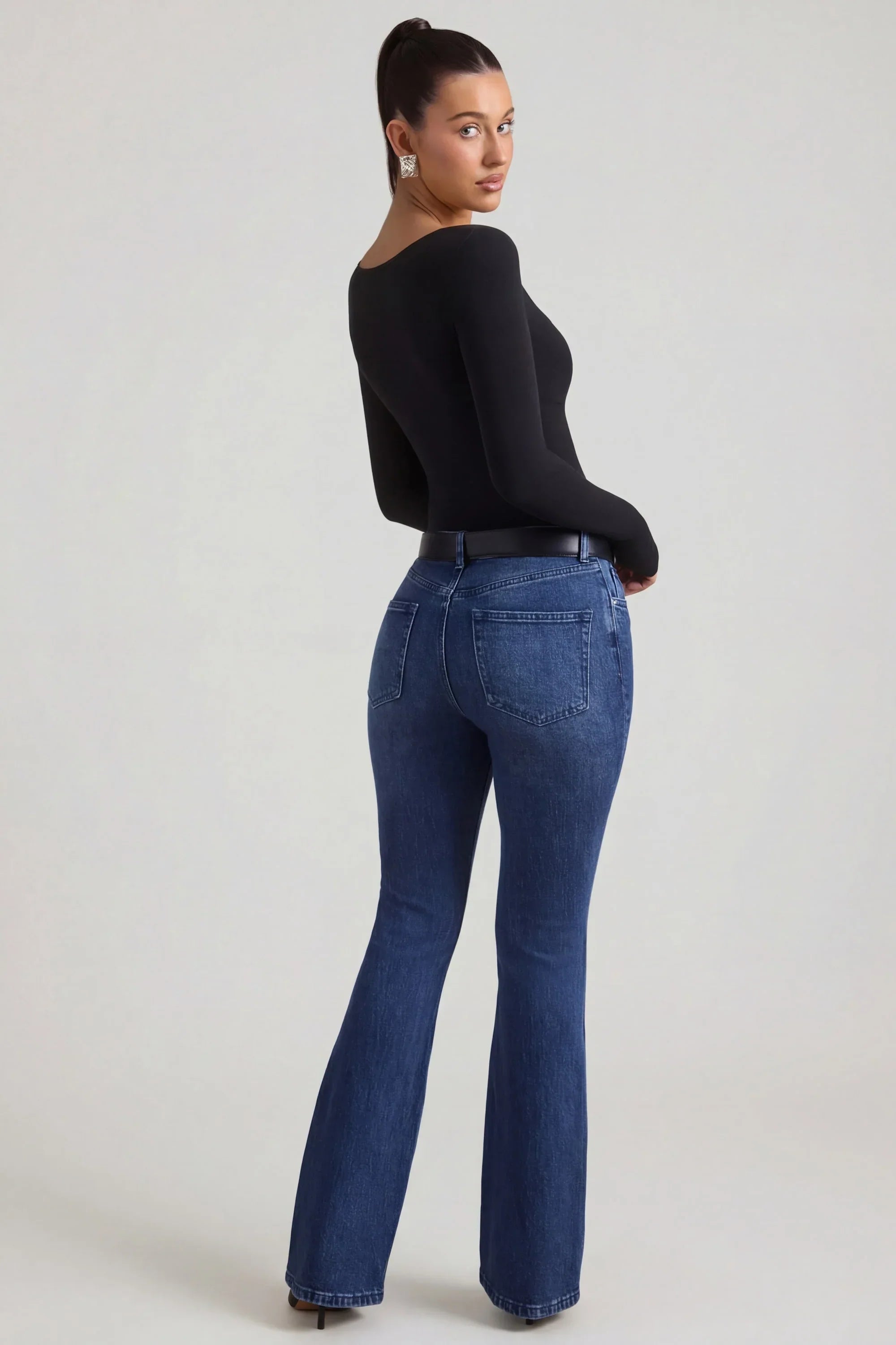 High Rise Flared Jeans in Indigo Wash
