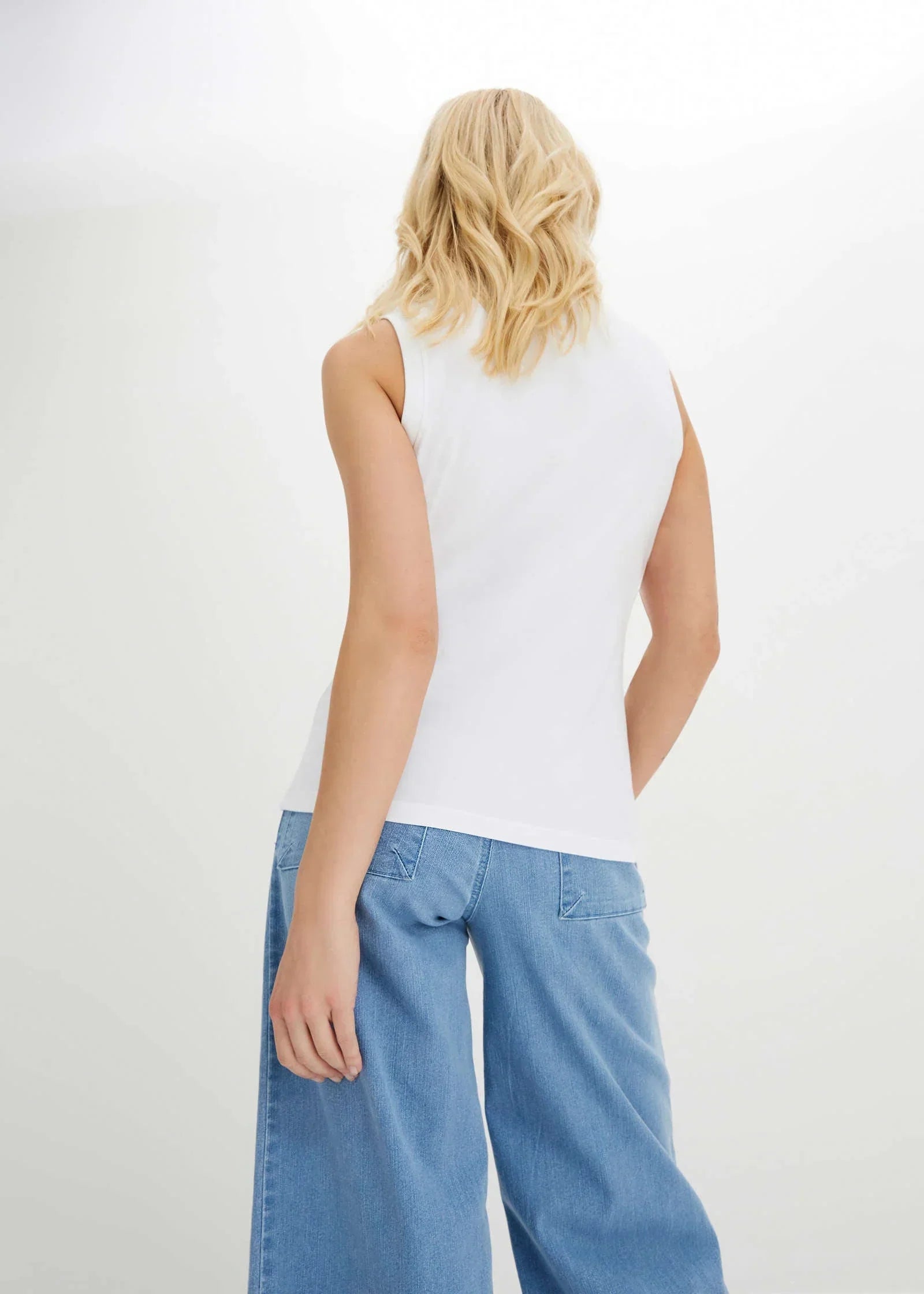 Crew Neck Tank White