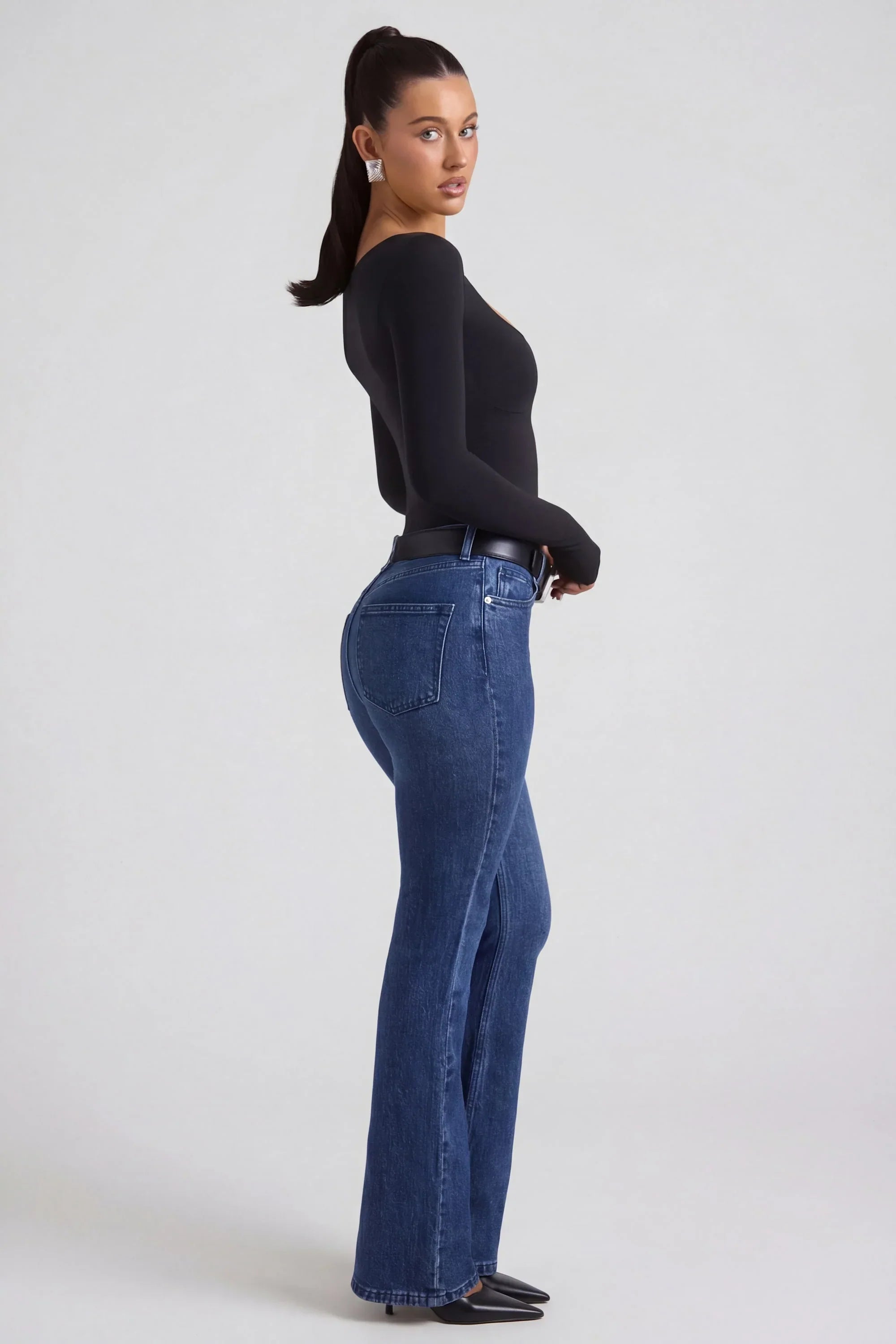 High Rise Flared Jeans in Indigo Wash
