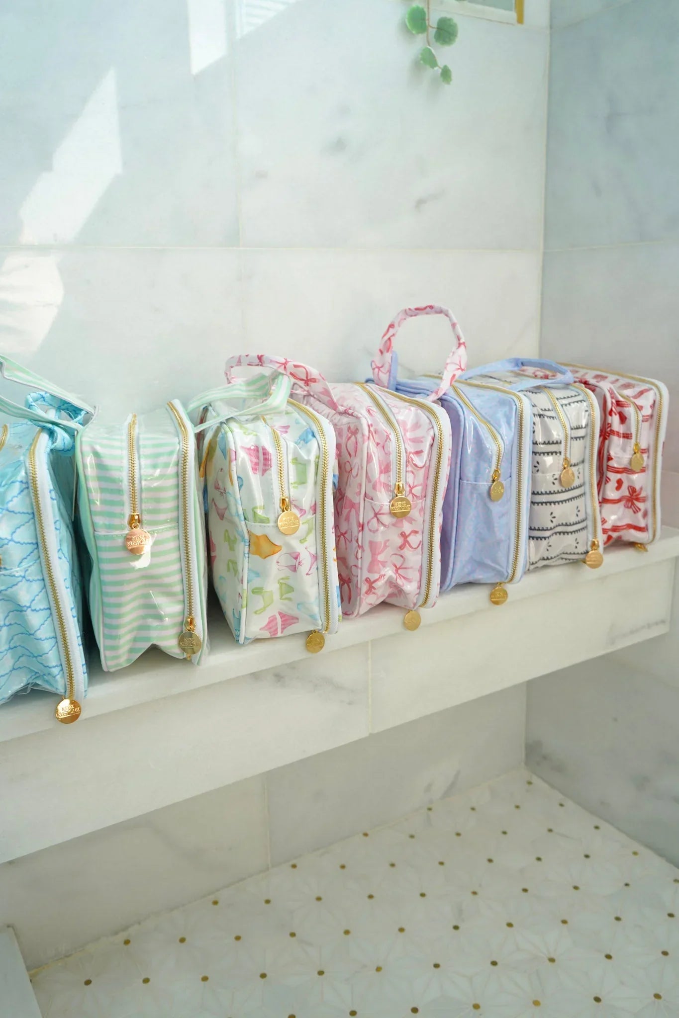 KenzKustomz Clear Coat Toiletry Case