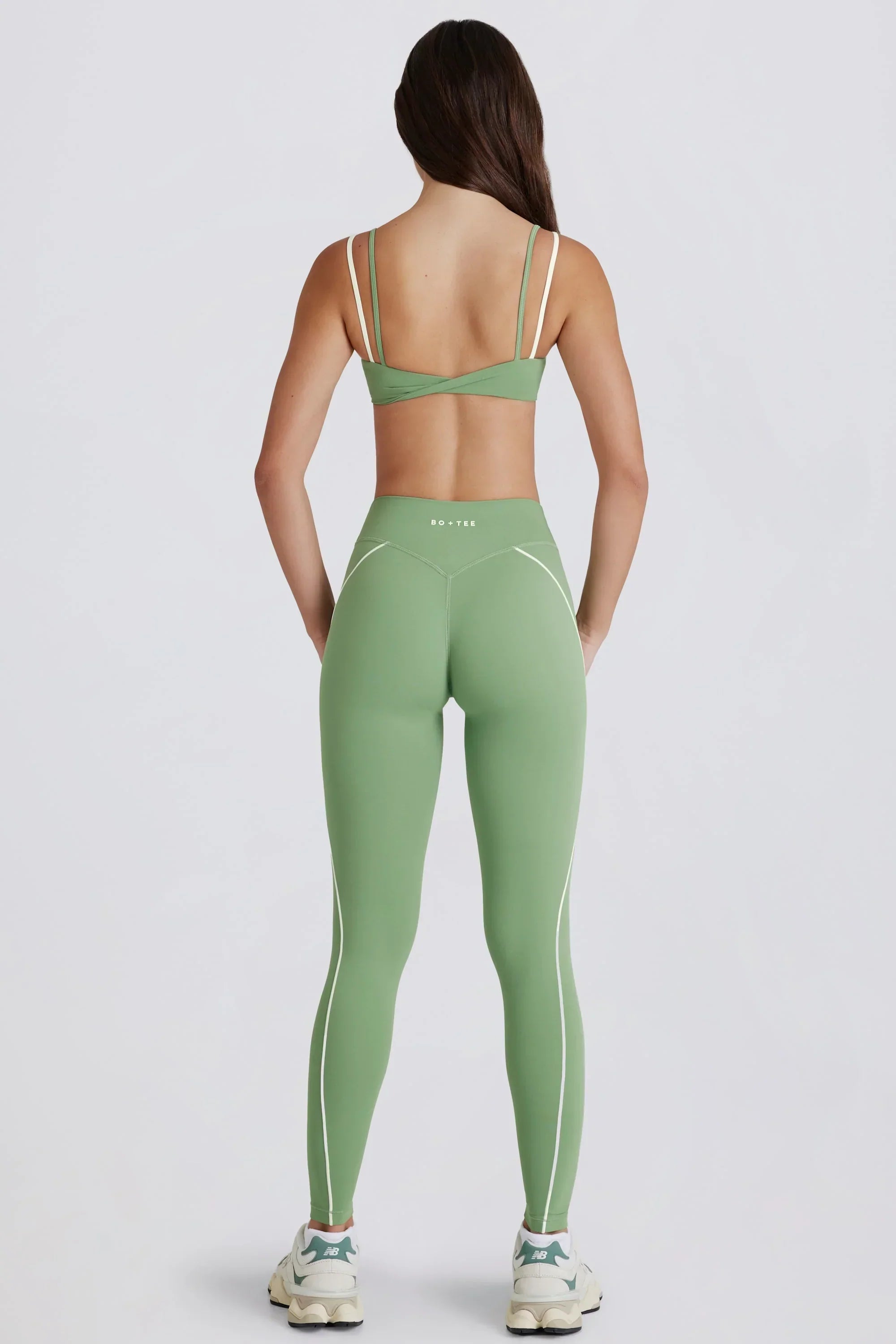 Soft Active Twist Front Leggings in Jade