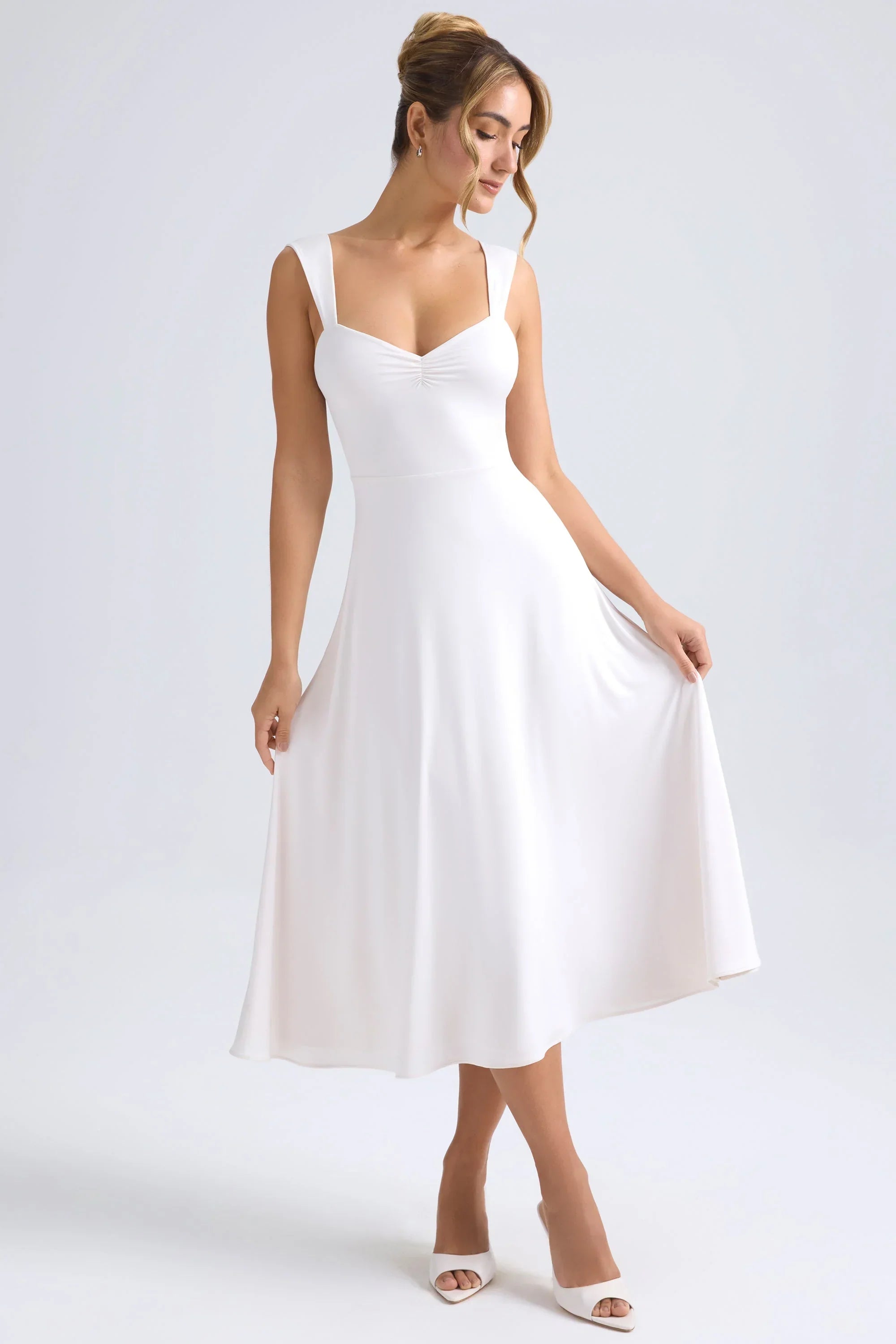 Sweetheart Neck Ruched Midaxi Dress in Ivory