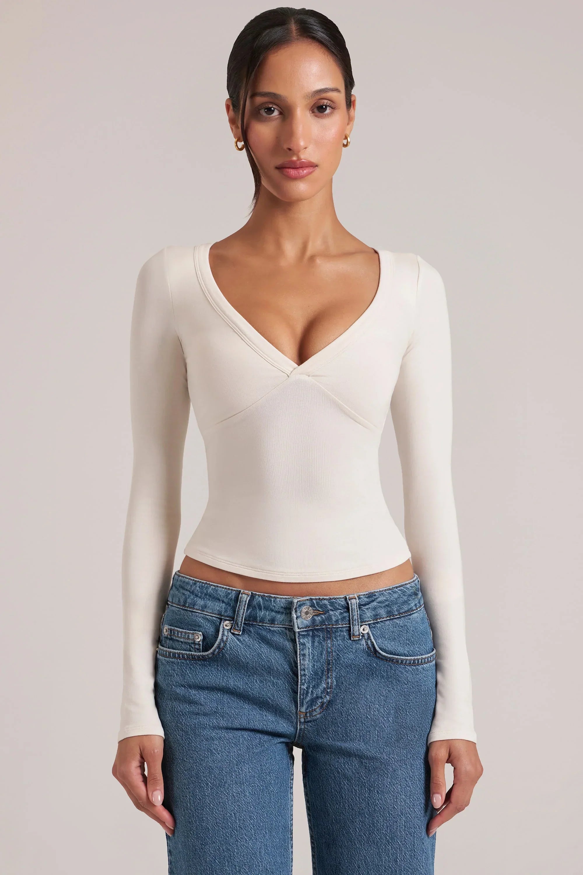 V Neck Long Sleeve Top in Vanilla