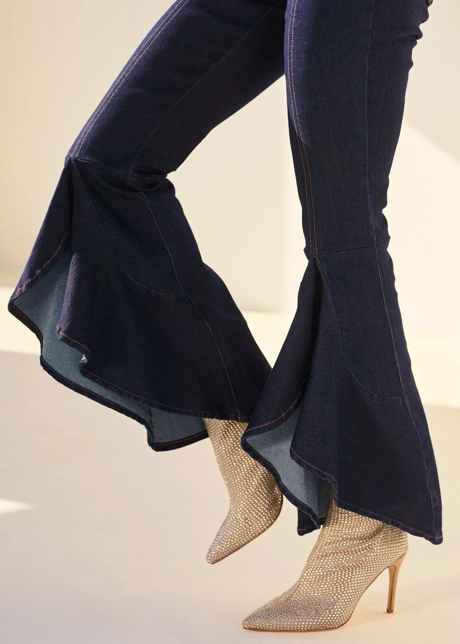 Ruffle Slit Hem Jeans Indigo Blue