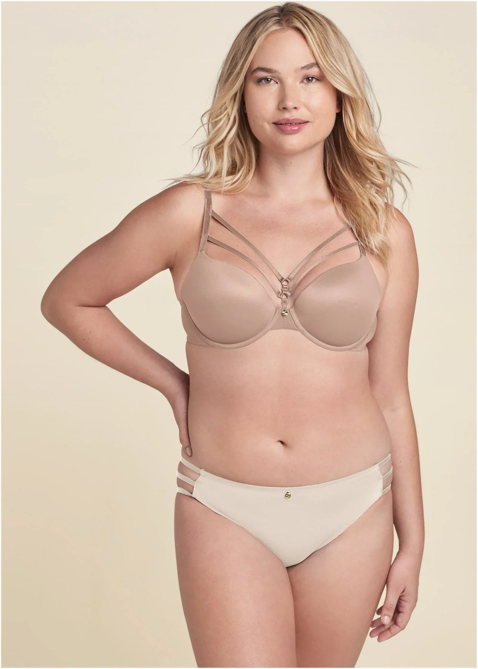 Pearl By VENUSÂ Strappy Plunge Bra Sonoran Sand