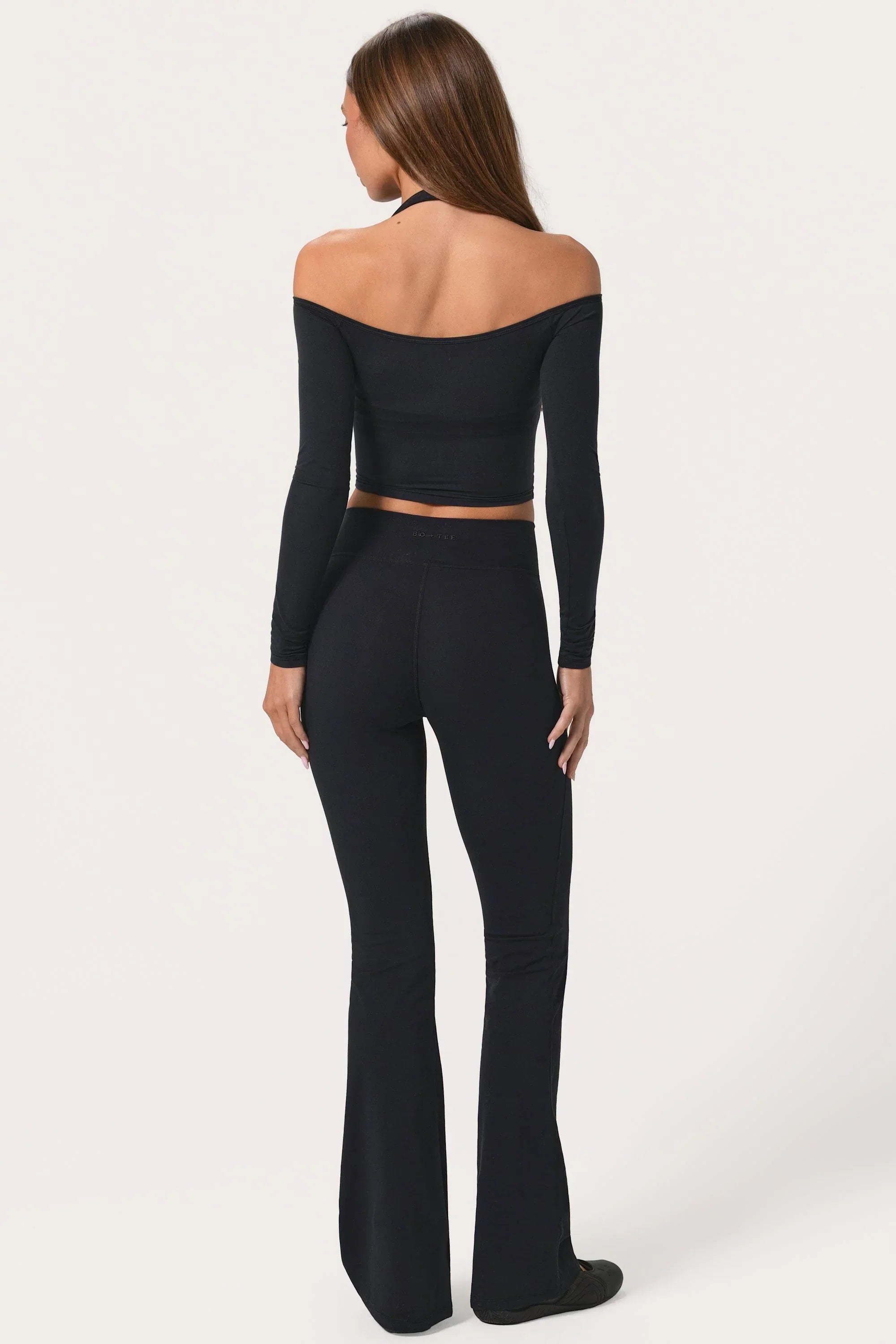 Soft Active V Waist Flared Leggings in Black