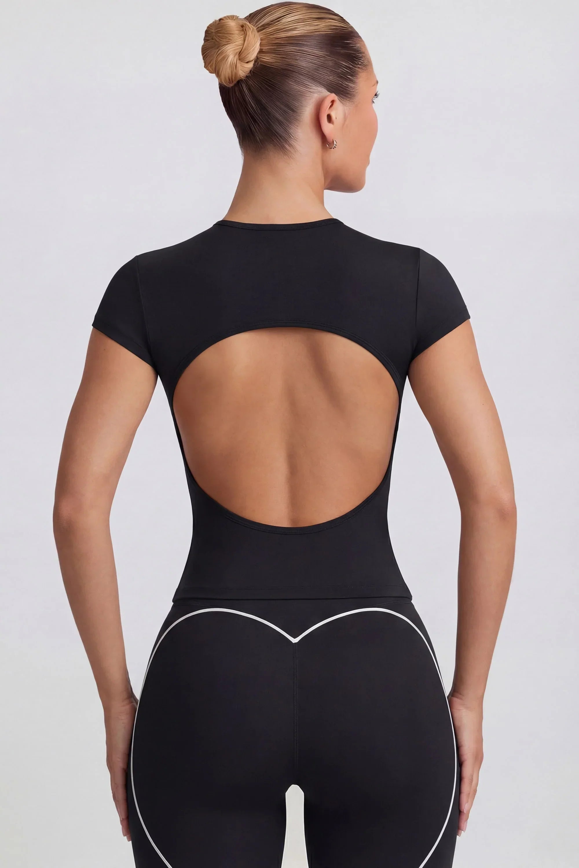 Cut Out Longline T Shirt in Black