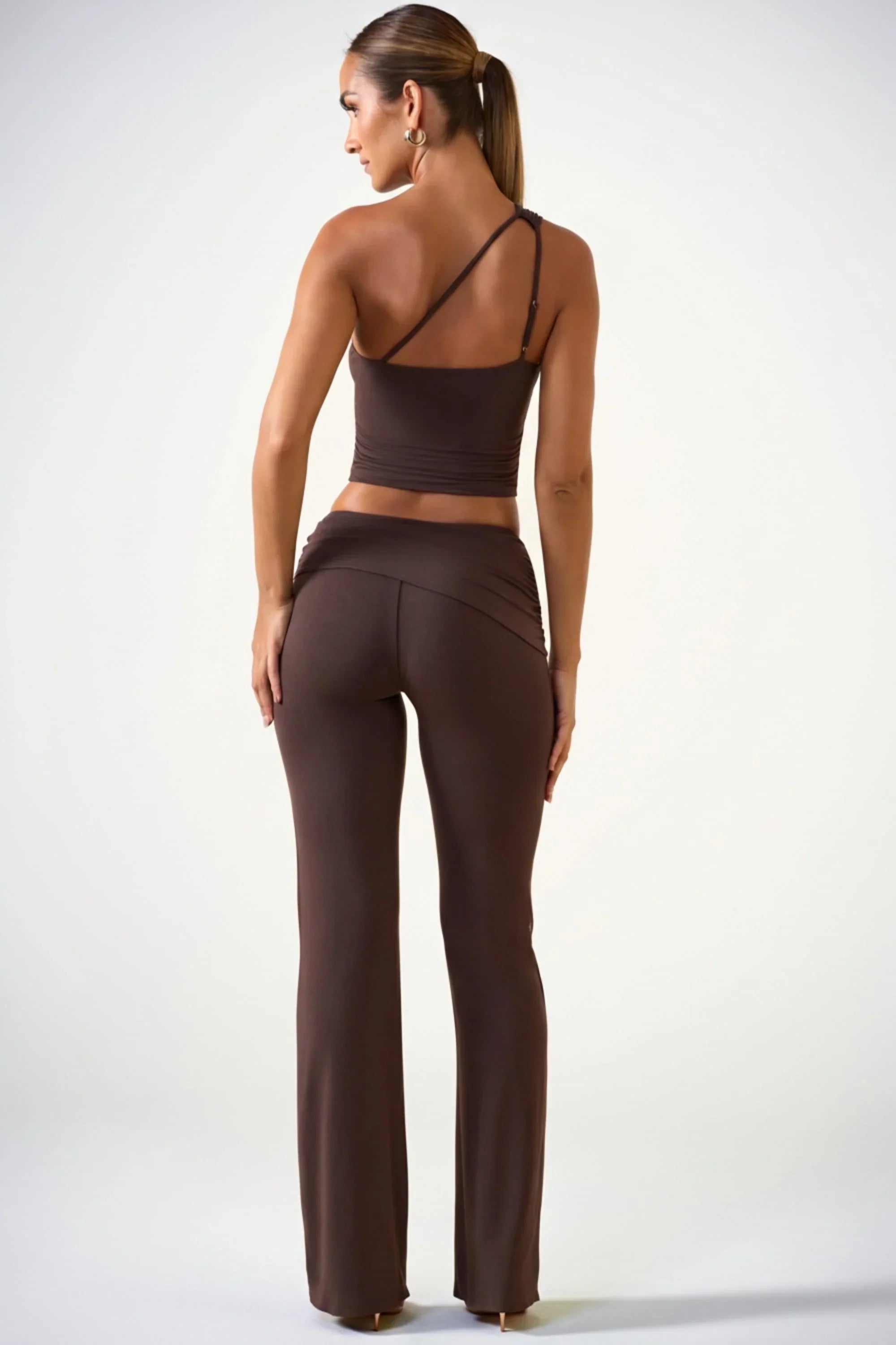 Mid Rise Straight Leg Trousers in Chocolate Brown