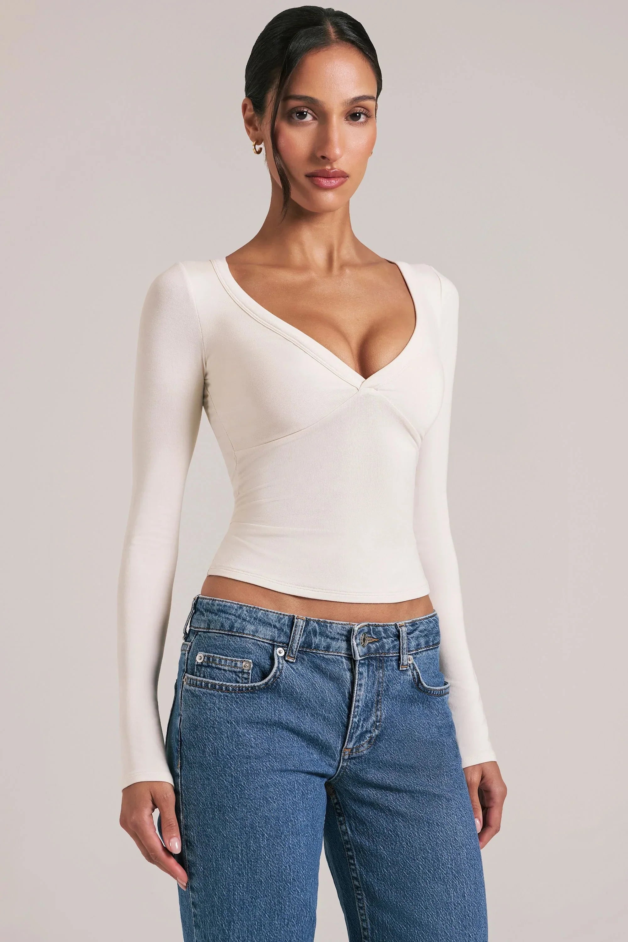 V Neck Long Sleeve Top in Vanilla
