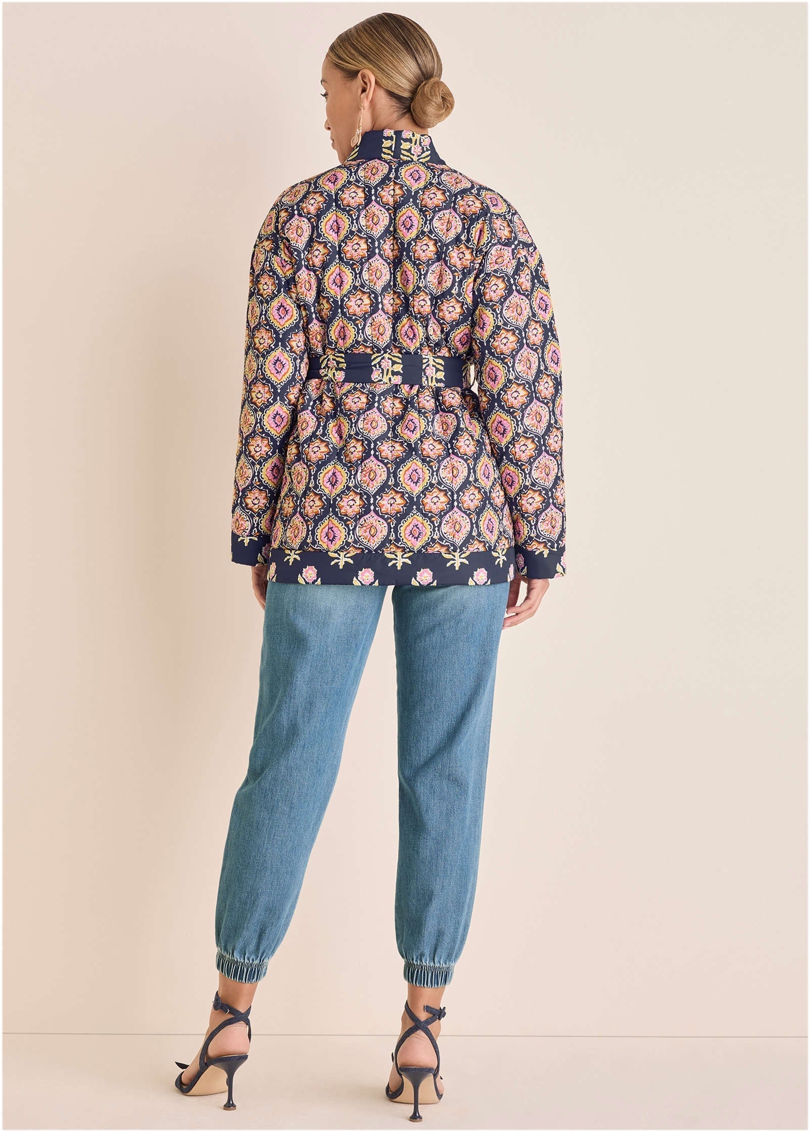 Quilted Jacket With Tie Blue Pink