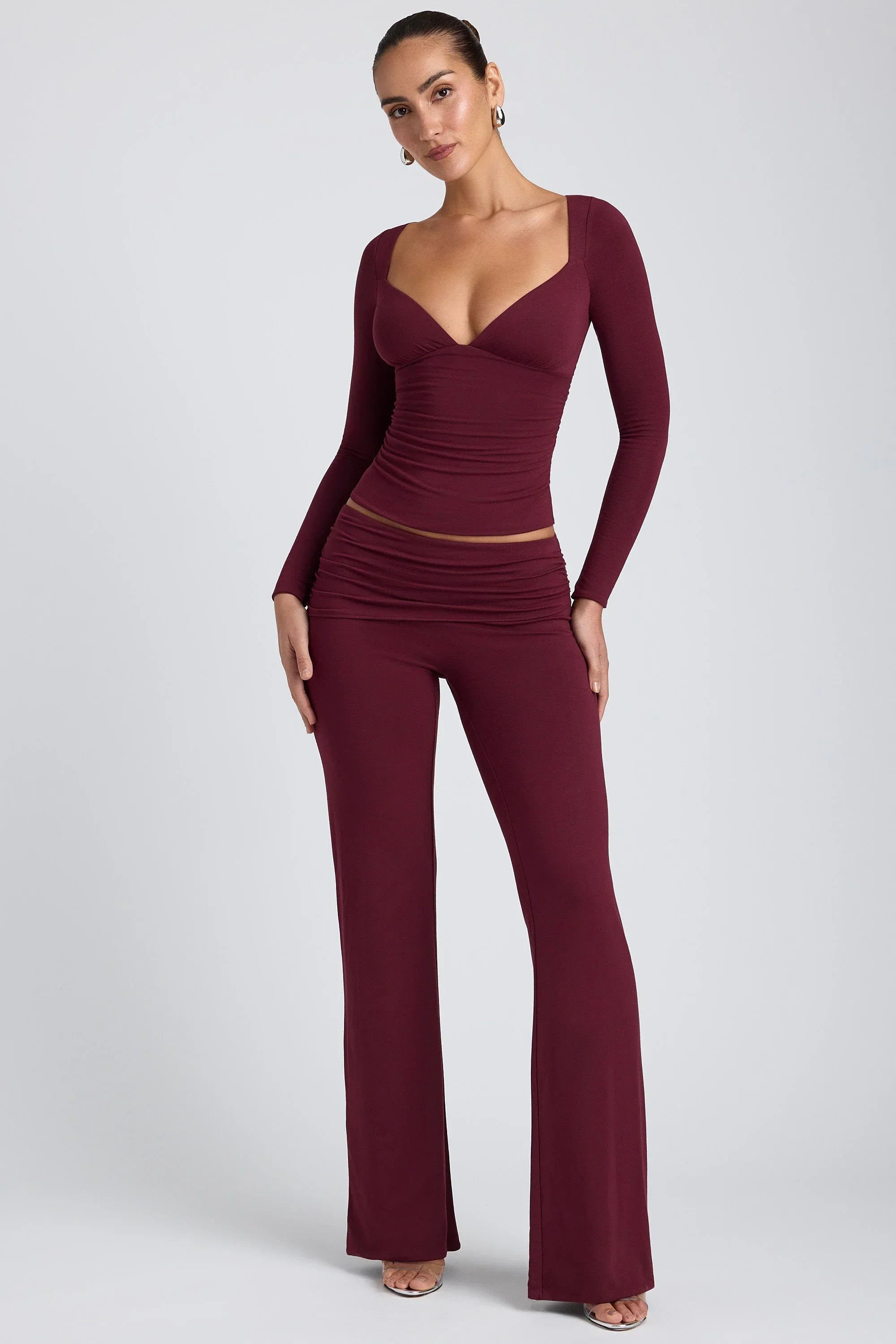 Mid Rise Straight Leg Trousers in Plum