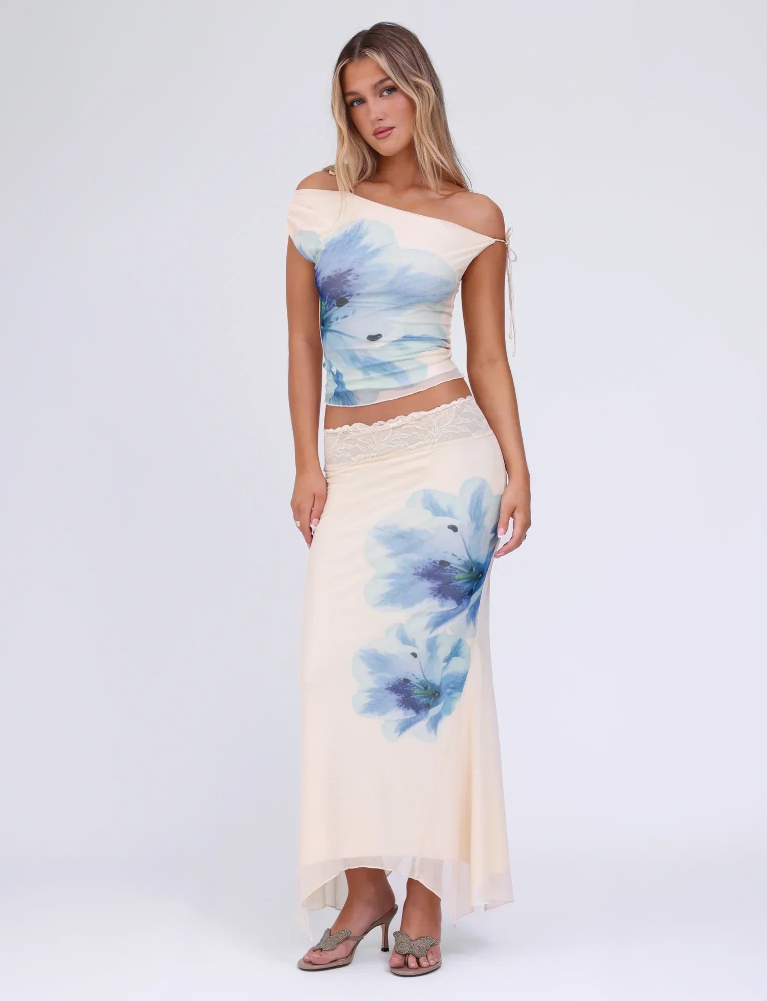 LILLIAN TOP WHITE CREAM FLORAL