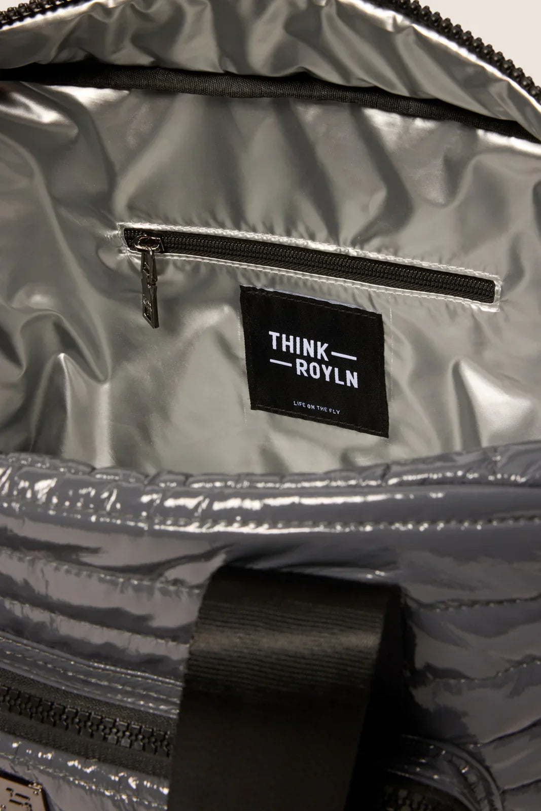 Voyager Travel Tote