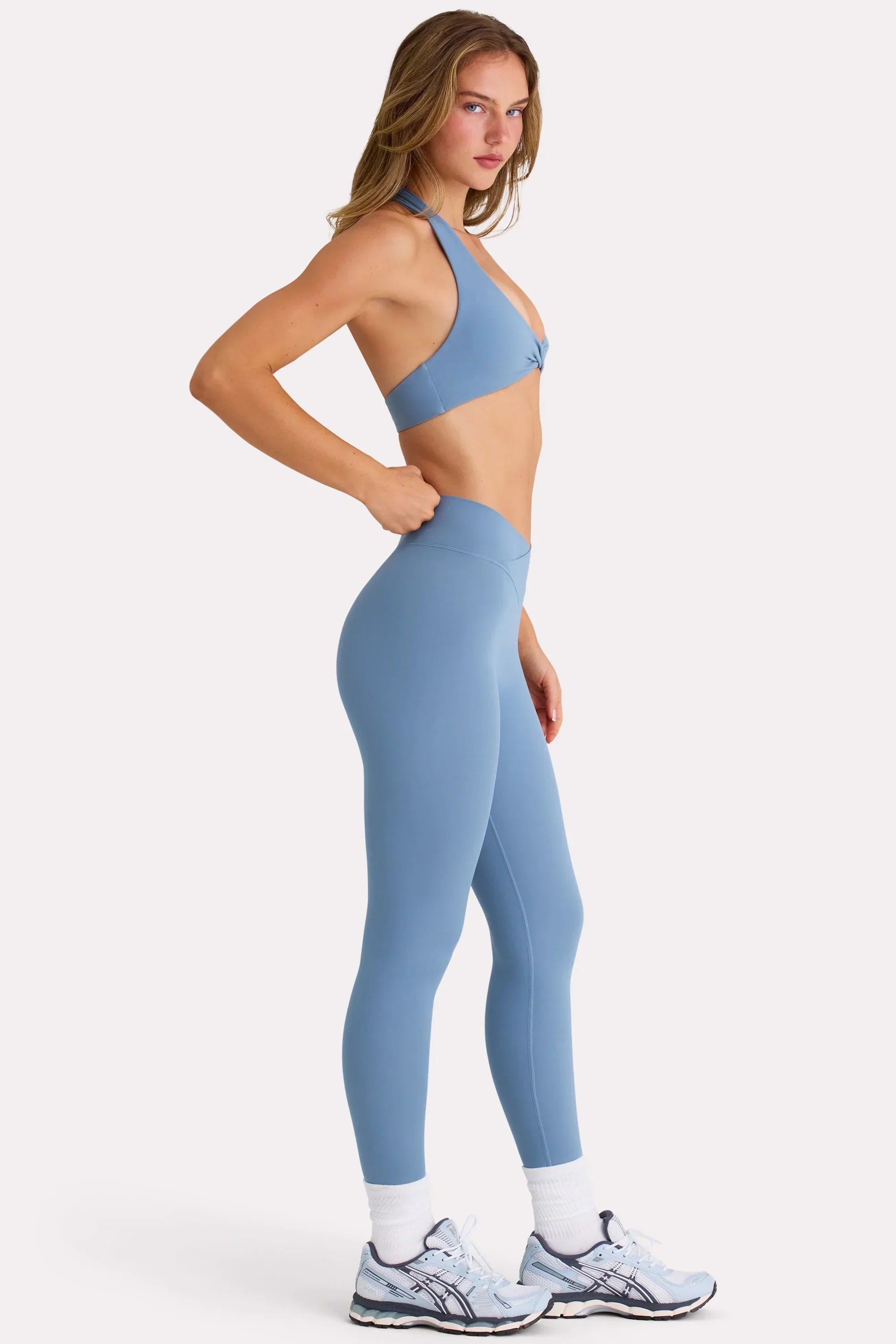 Soft Active Leggings in Marine