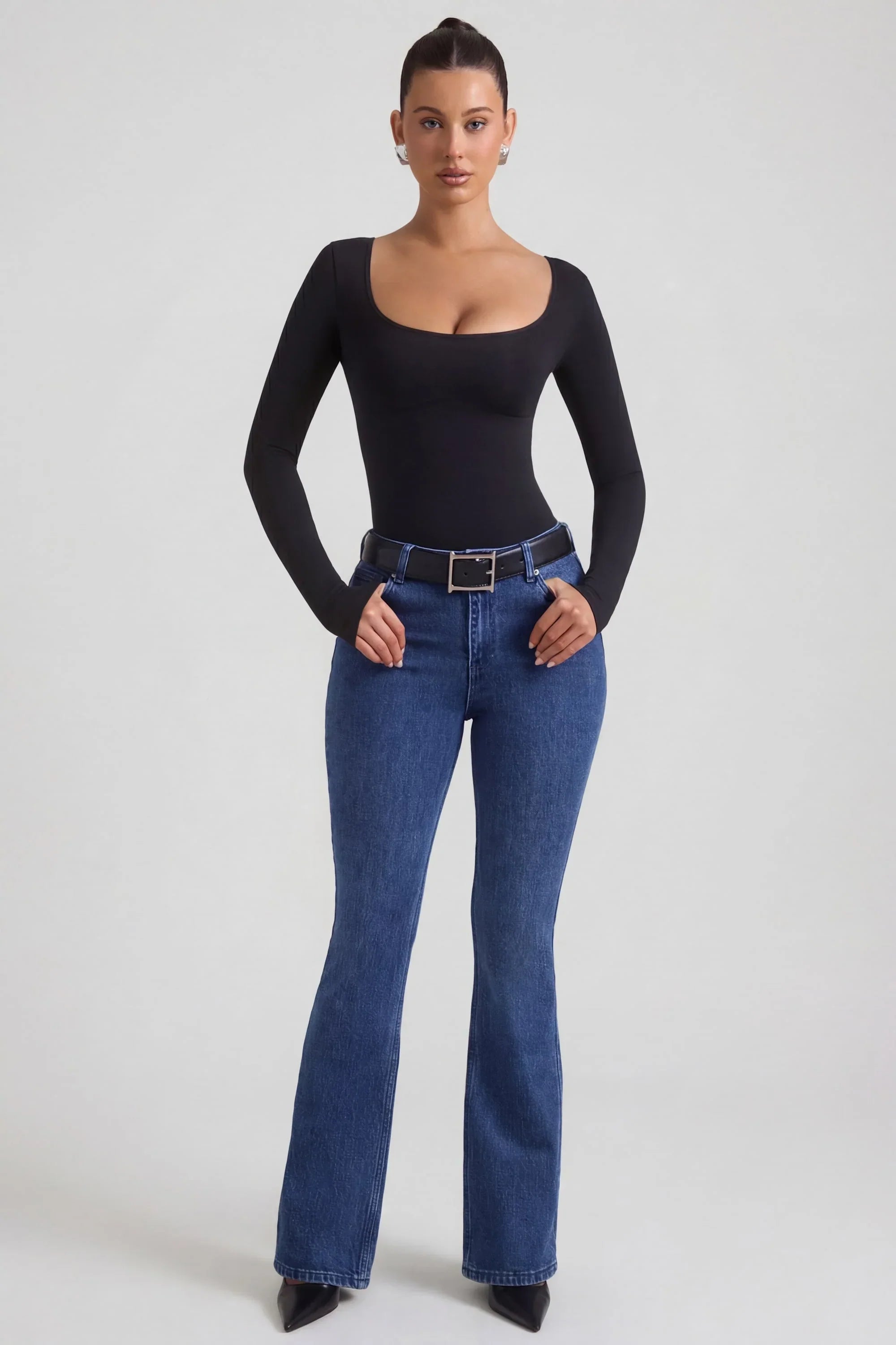 High Rise Flared Jeans in Indigo Wash