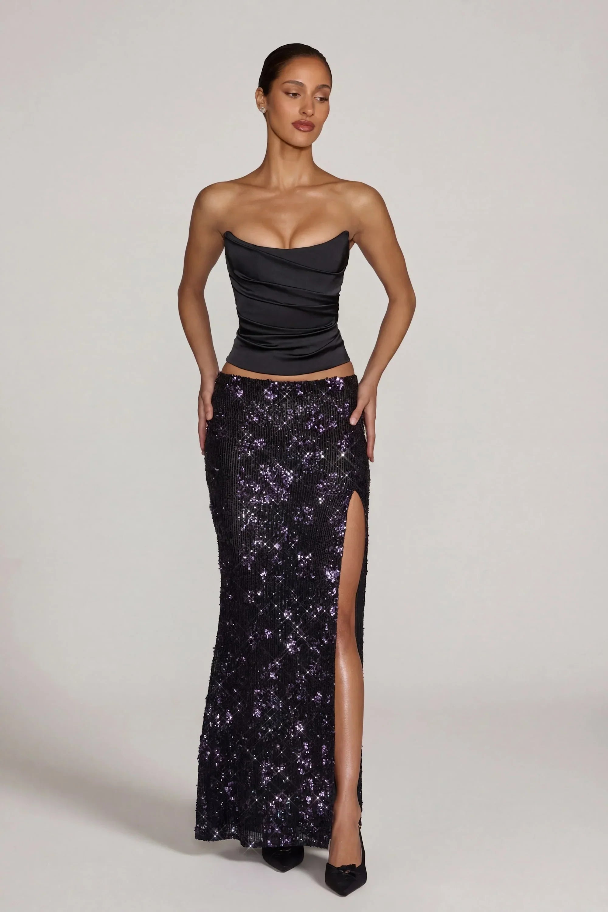 Embellished Mid Rise Thigh Split Maxi Skirt in Black Purple