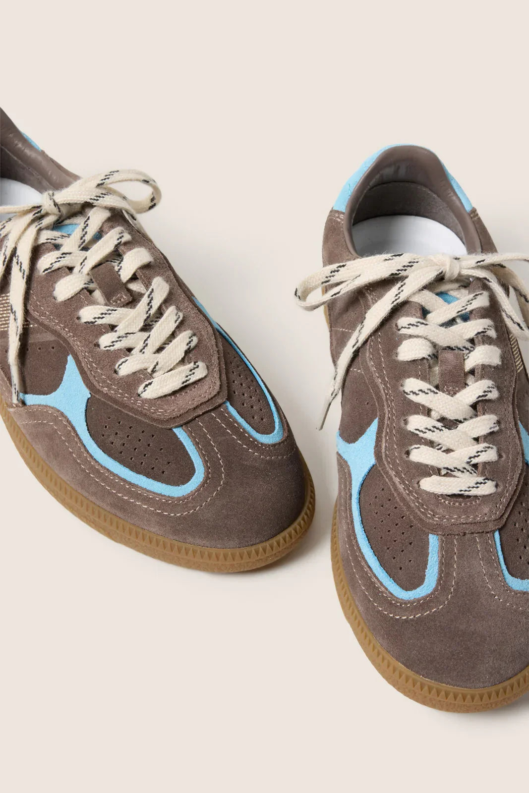 TB490 Sneaker
