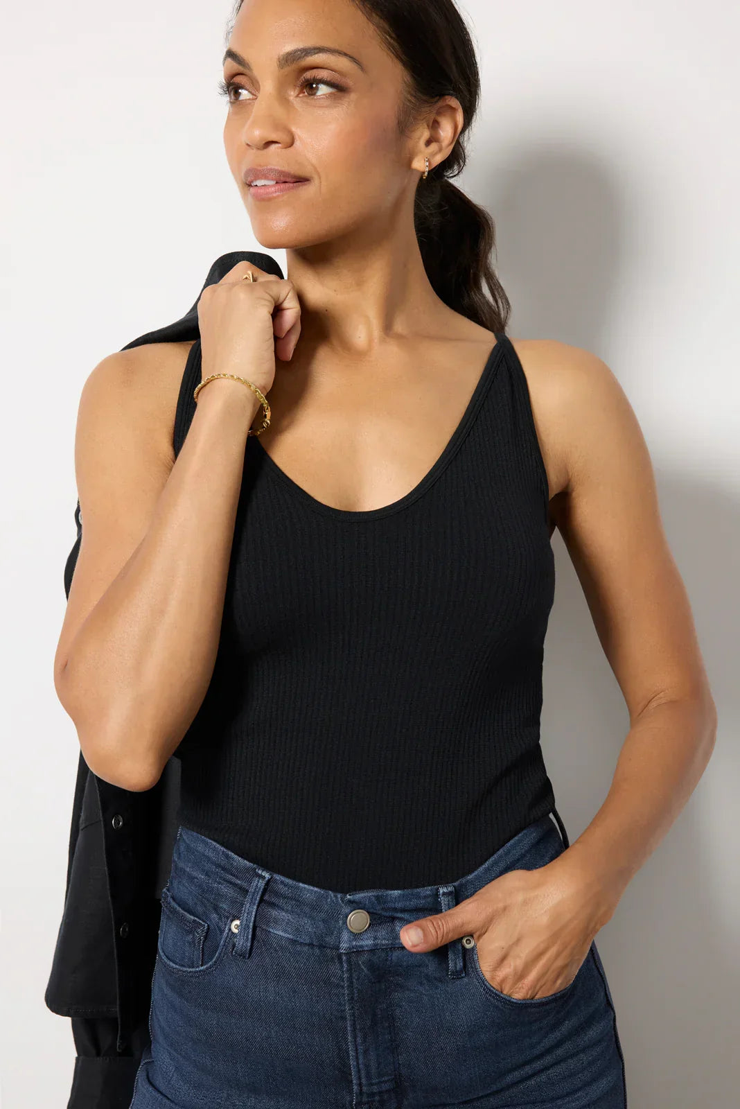 Nina Seamless V Neck Tank