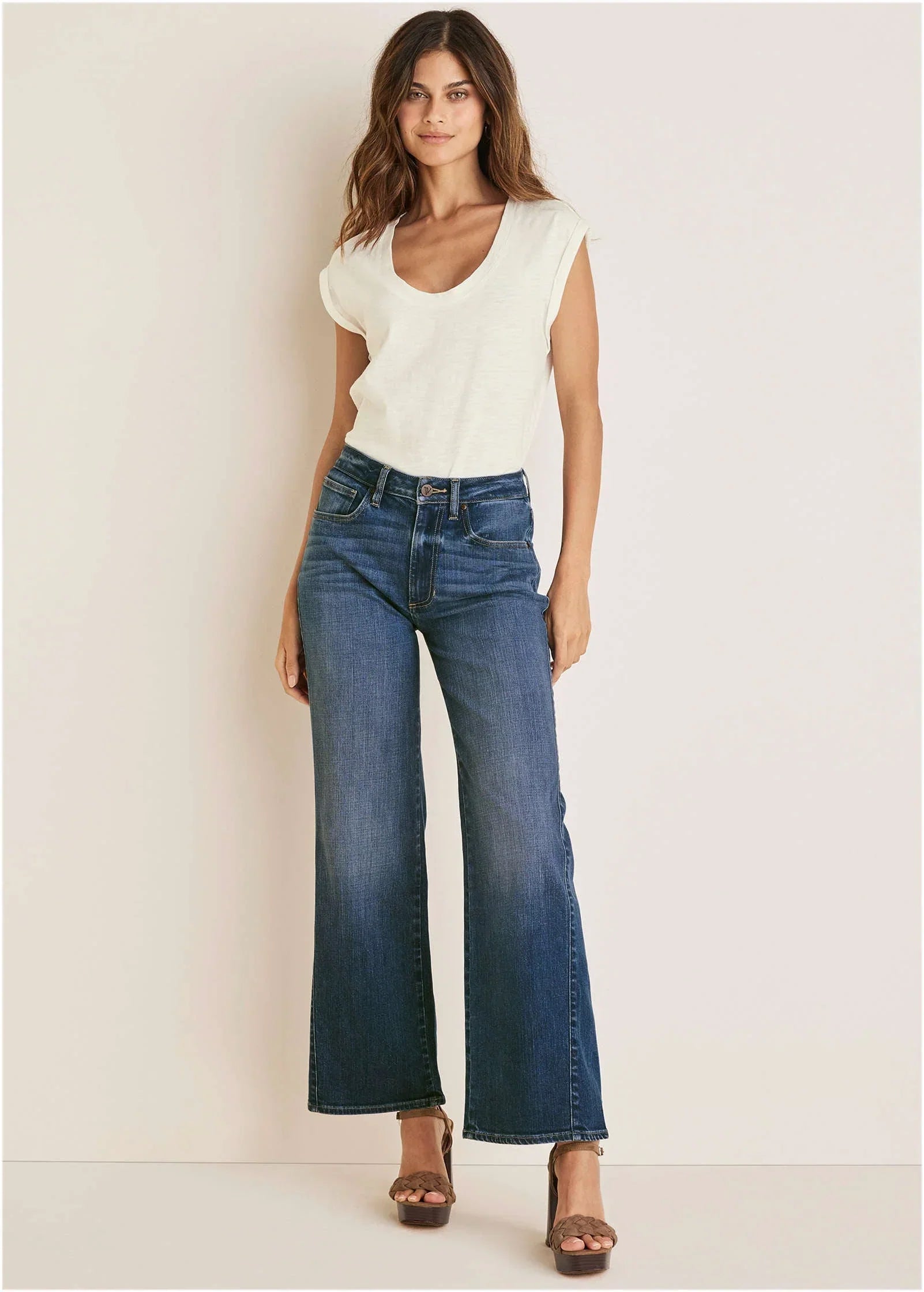 Farrah Wide Leg Jeans Medium Wash