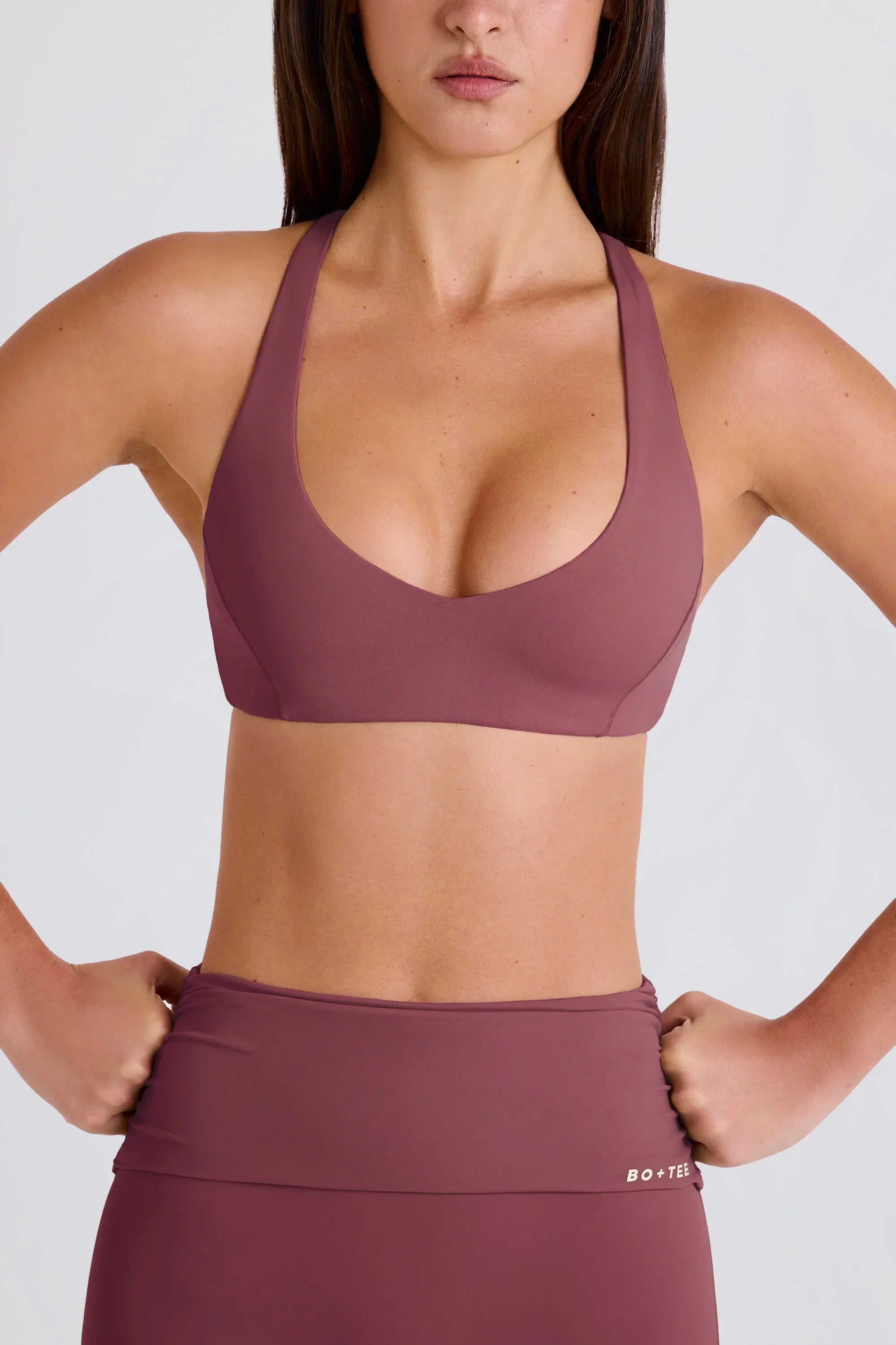 Crossback V Neck Sports Bra in Acai