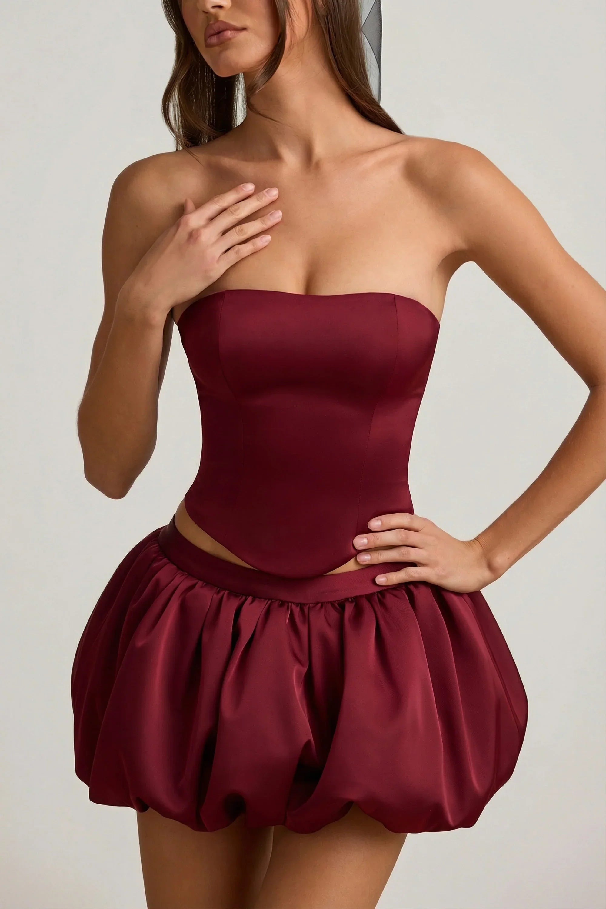 Bubble Hem Mid Rise Mini Skirt in Wine Red