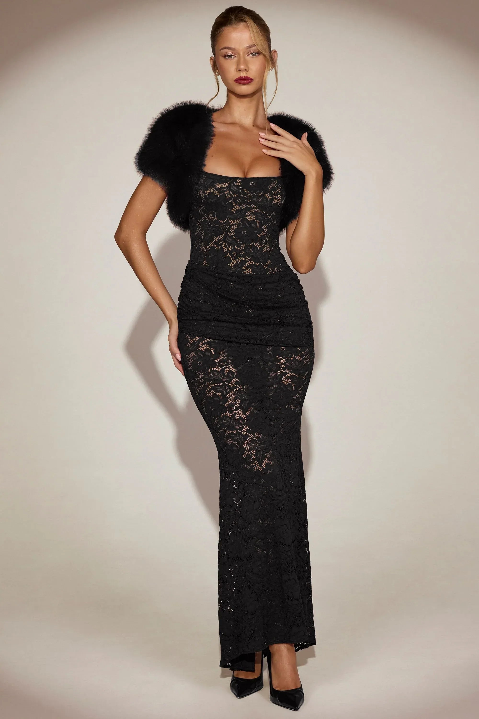 Faux Fur Short Sleeve Bolero in Black