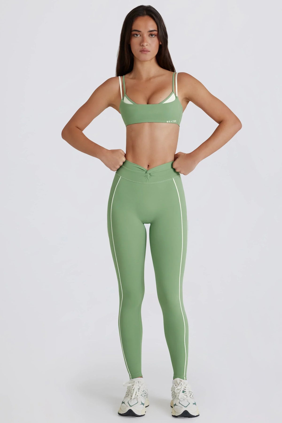 Soft Active Twist Front Leggings in Jade