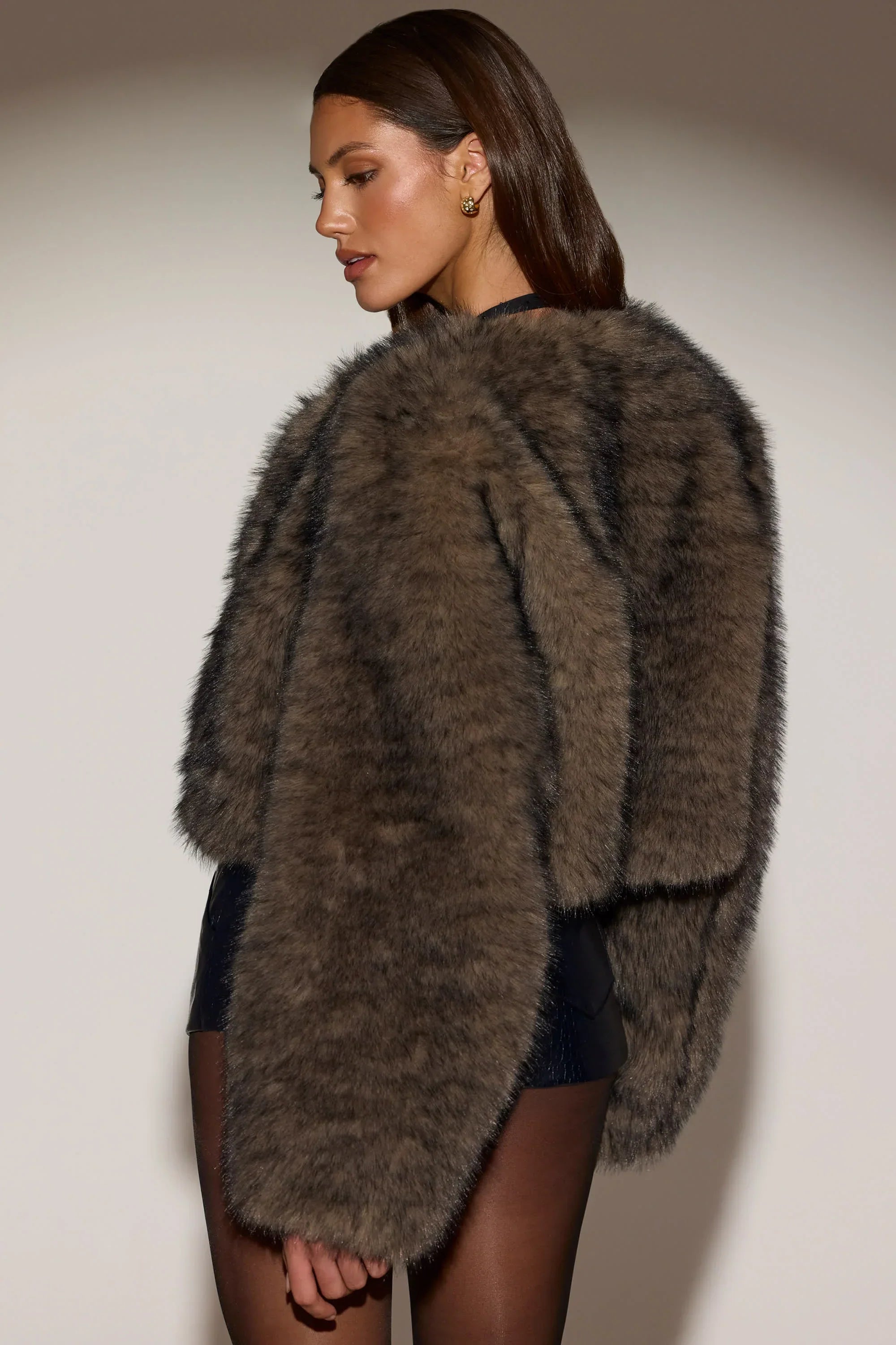 Cropped Faux Fur Jacket in Chocolate Brown