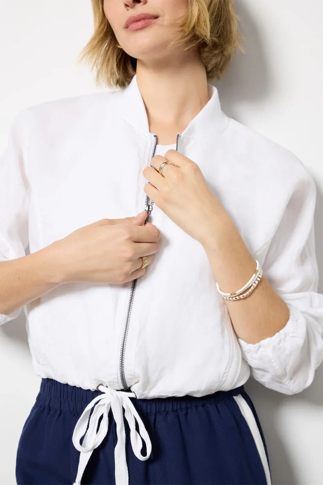 Noa Relaxed Linen Bomber