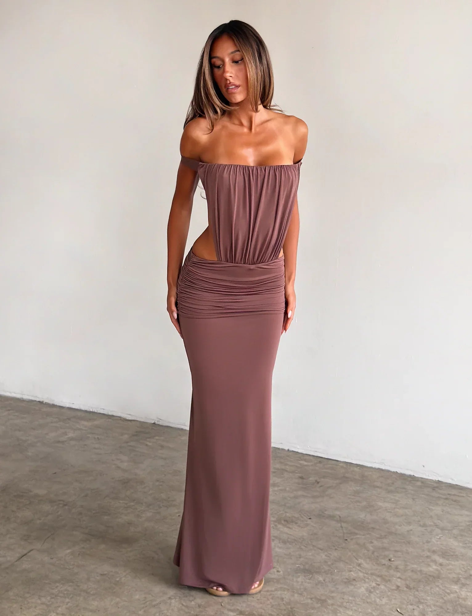 IOLLA STRAPLESS MAXI DRESS MOCHA