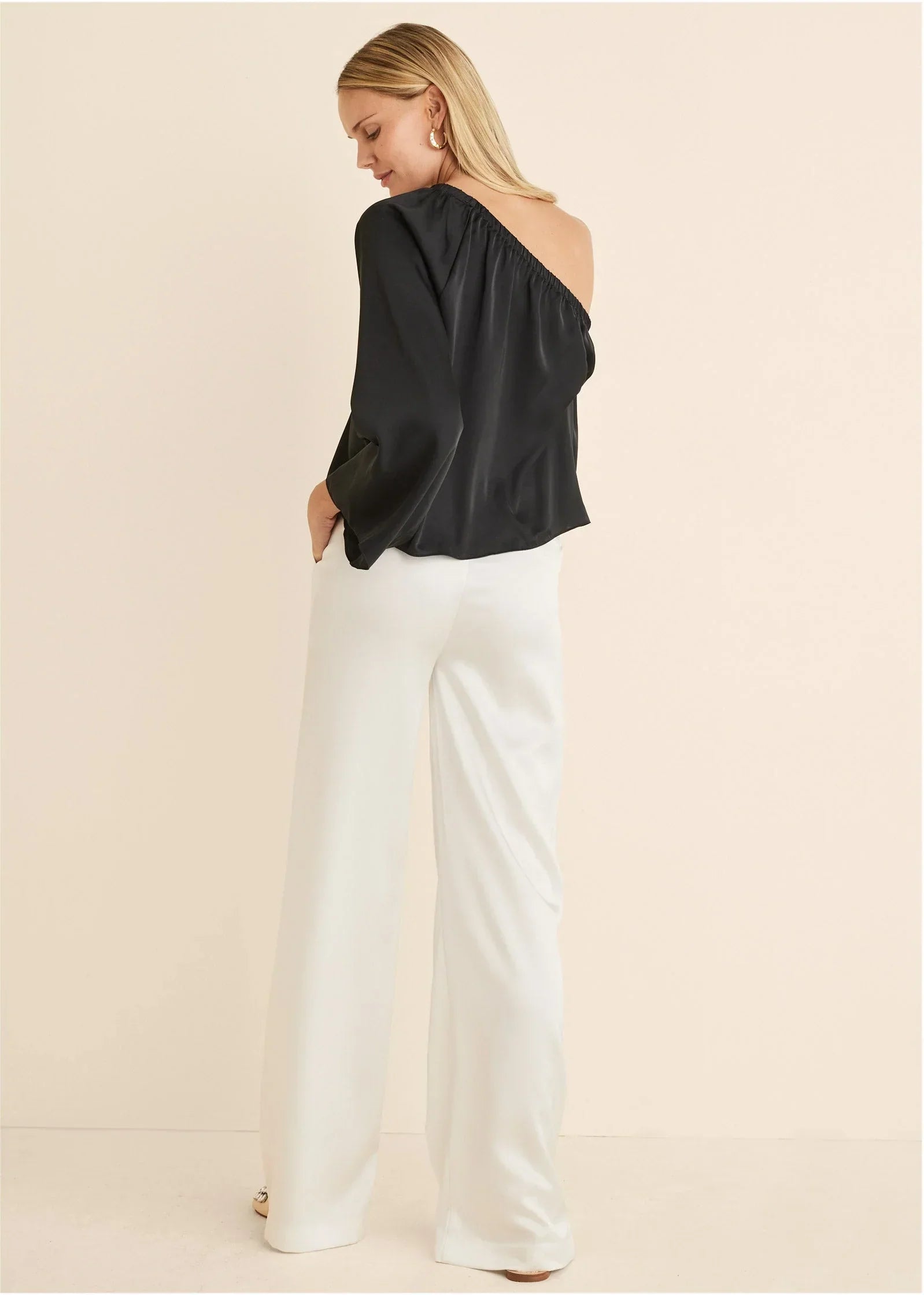 One Shoulder Top Jet Black