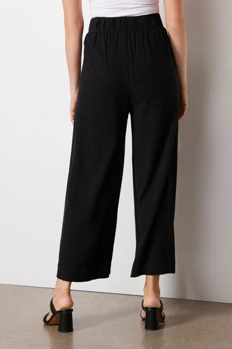 Farah Pant