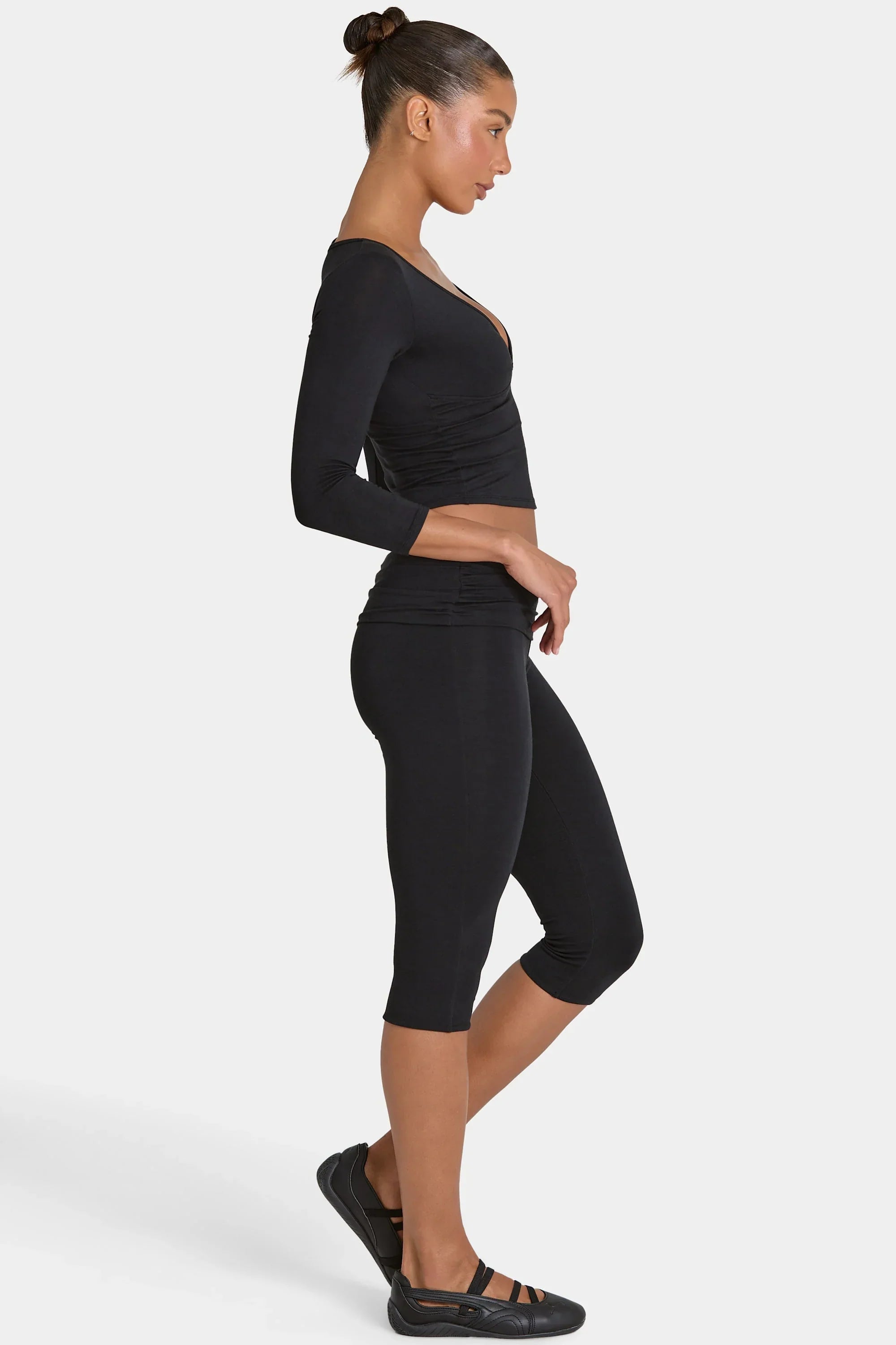 ButterCloud Capri Leggings in Black