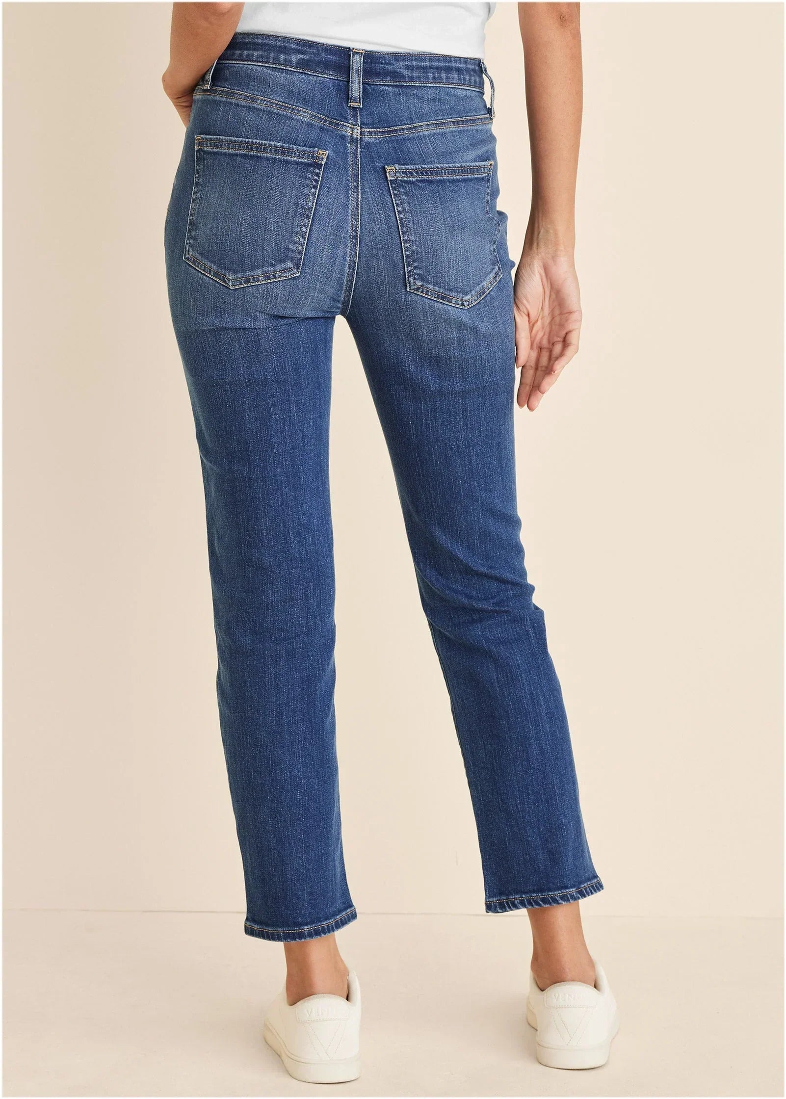 Audrey Straight Leg Jeans Medium Wash
