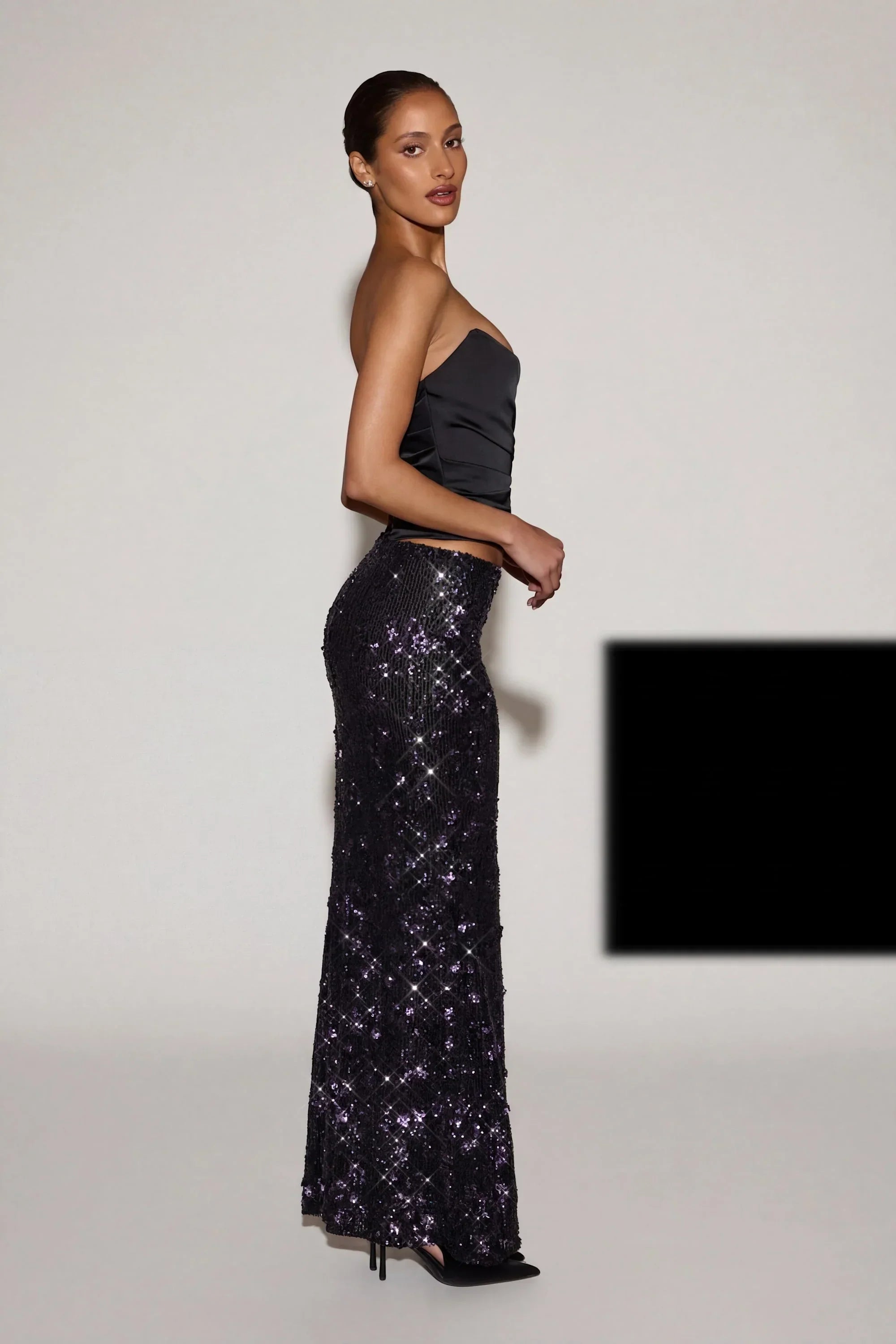 Embellished Mid Rise Thigh Split Maxi Skirt in Black Purple