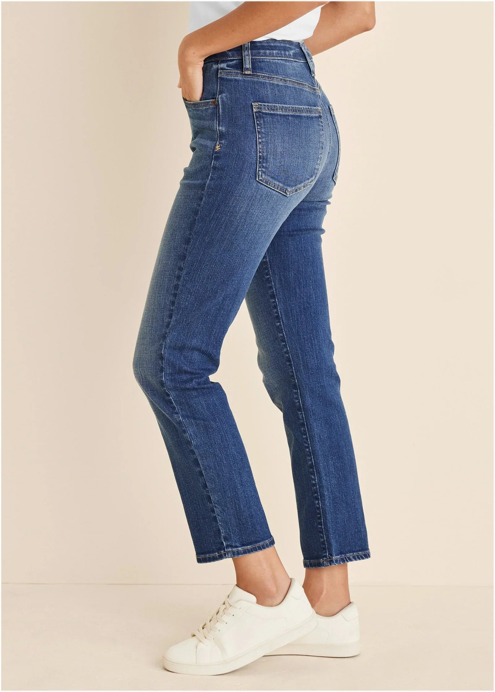 Audrey Straight Leg Jeans Medium Wash