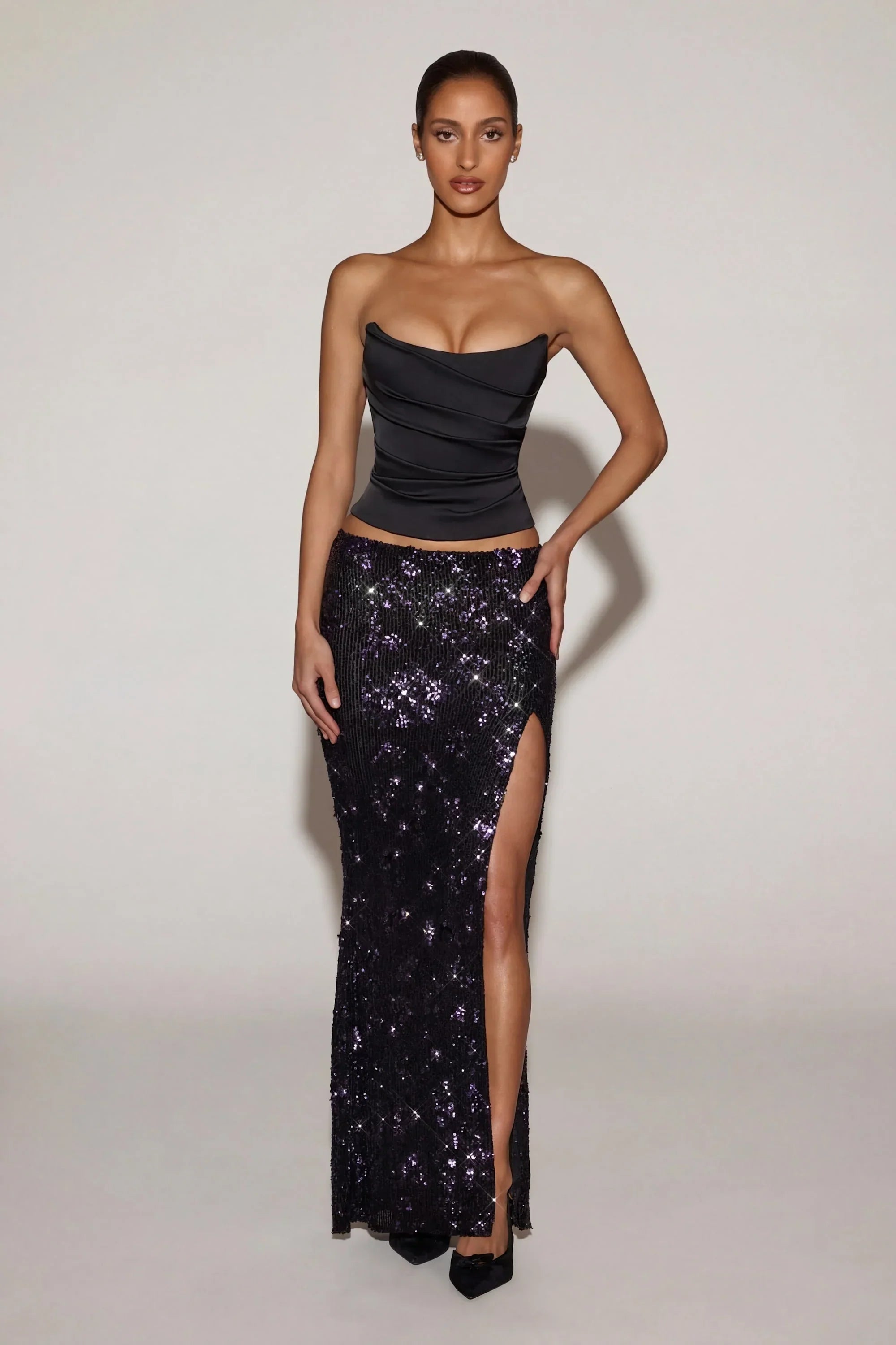 Embellished Mid Rise Thigh Split Maxi Skirt in Black Purple