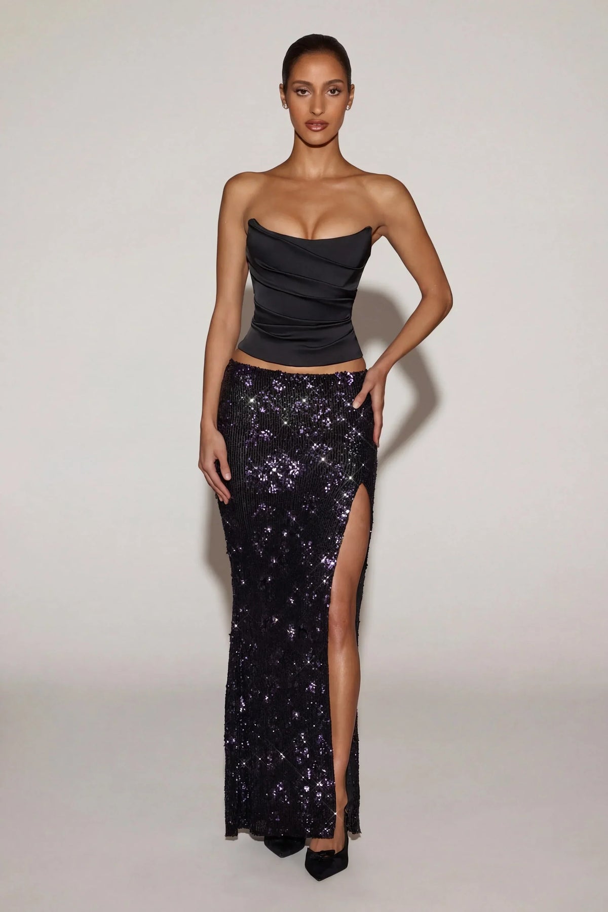 Embellished Mid Rise Thigh Split Maxi Skirt in Black Purple