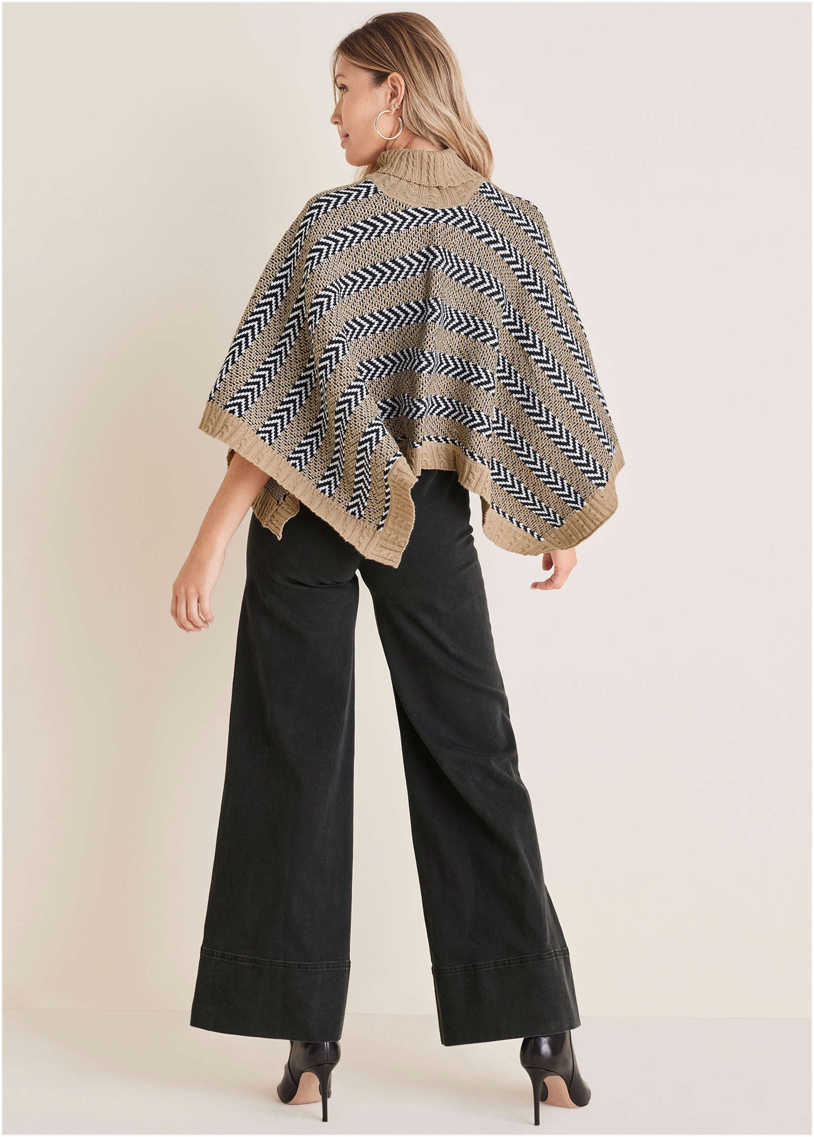 Sweater Poncho Tan Combo